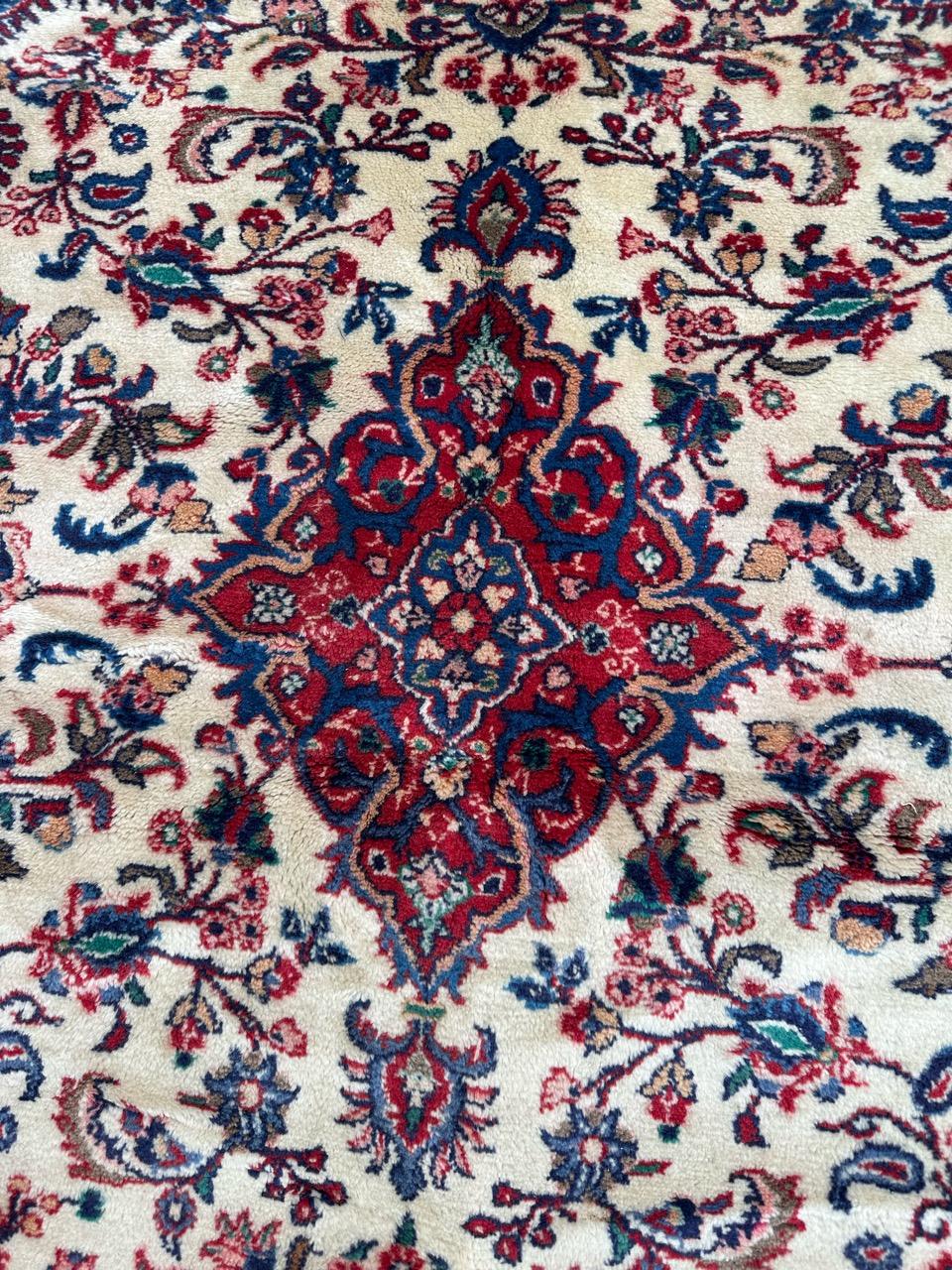Bobyrug’s Nice vintage Najaf Abad rug  In Good Condition For Sale In Saint Ouen, FR