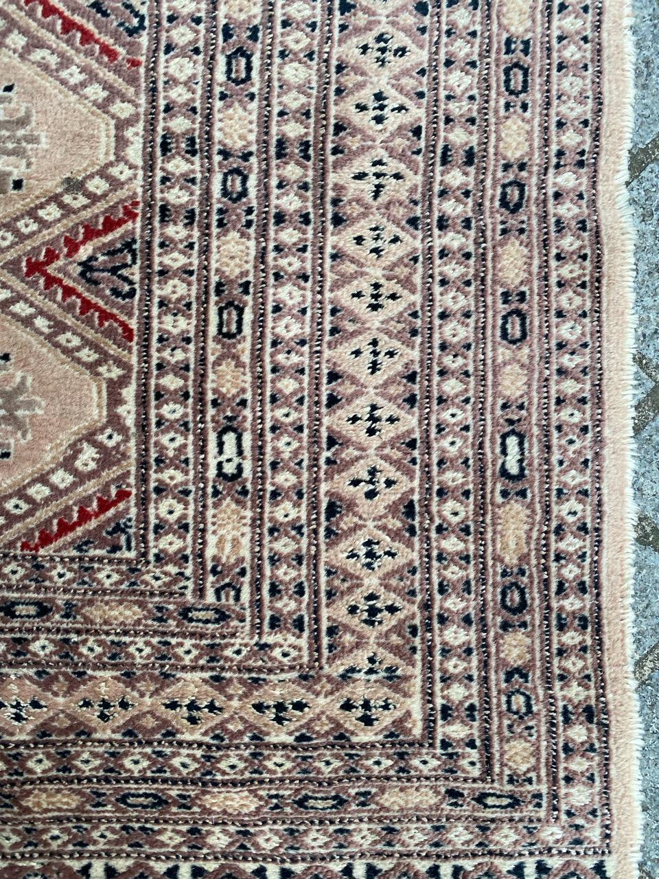 Bobyrug's Nice Vintage Pakistani Teppich (Ende des 20. Jahrhunderts) im Angebot