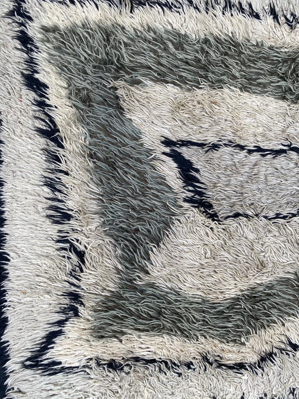 Schöner skandinavischer Vintage-Teppich aus den 70er Jahren (Skandinavische Moderne) im Angebot