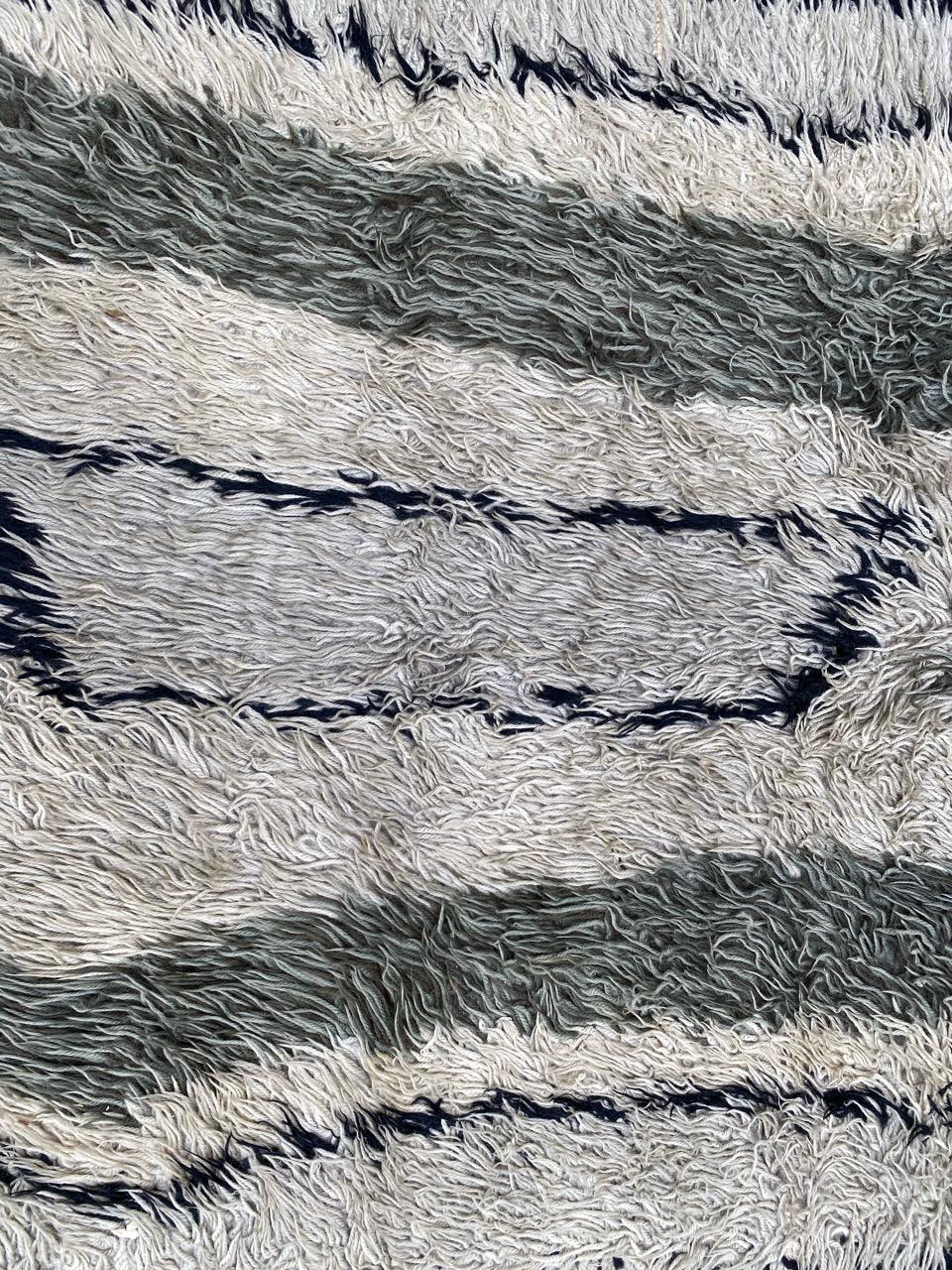 Schöner skandinavischer Vintage-Teppich aus den 70er Jahren (Skandinavisch) im Angebot