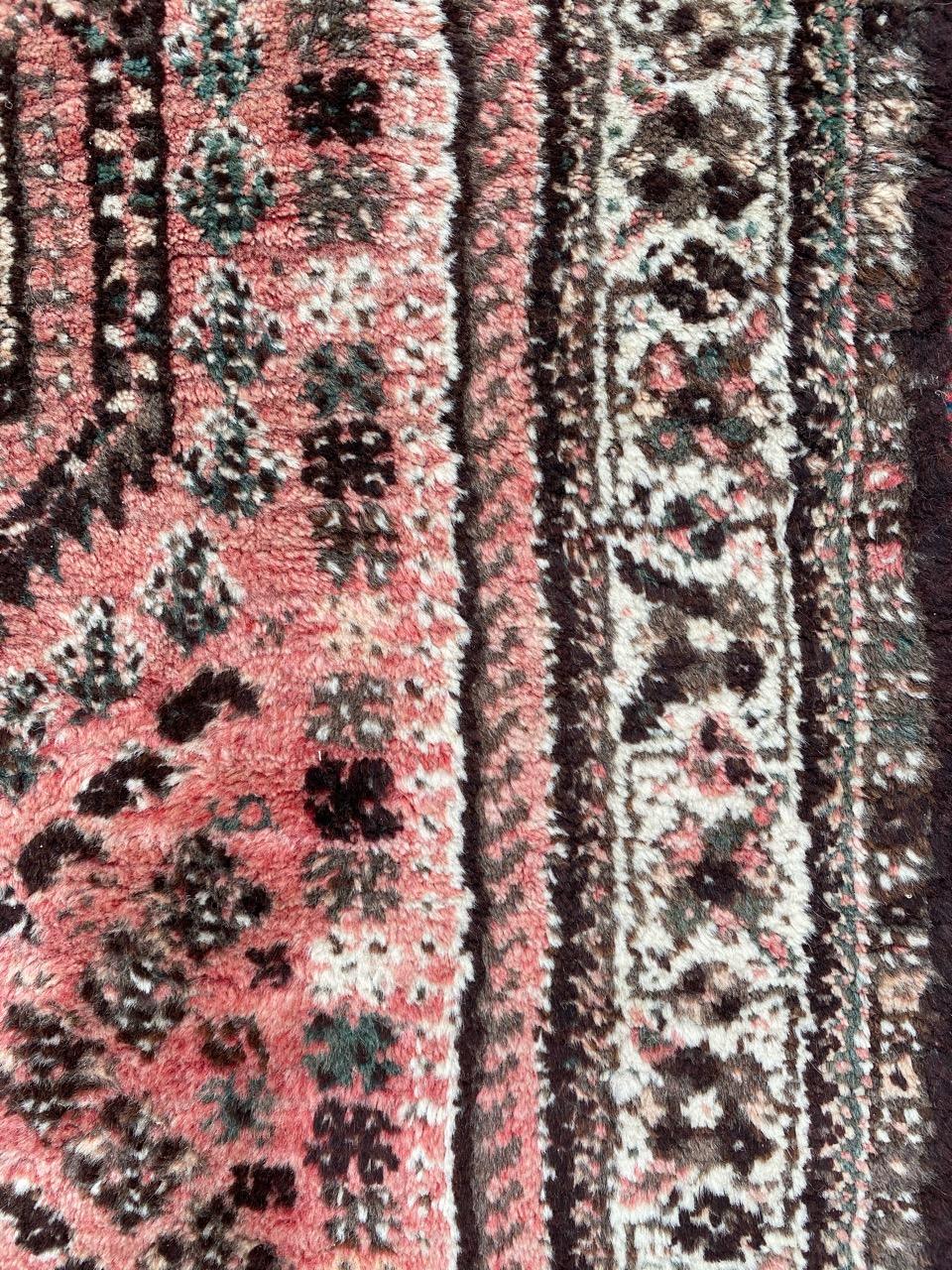 Bobyrug’s Nice Vintage Shiraz Rug For Sale 2
