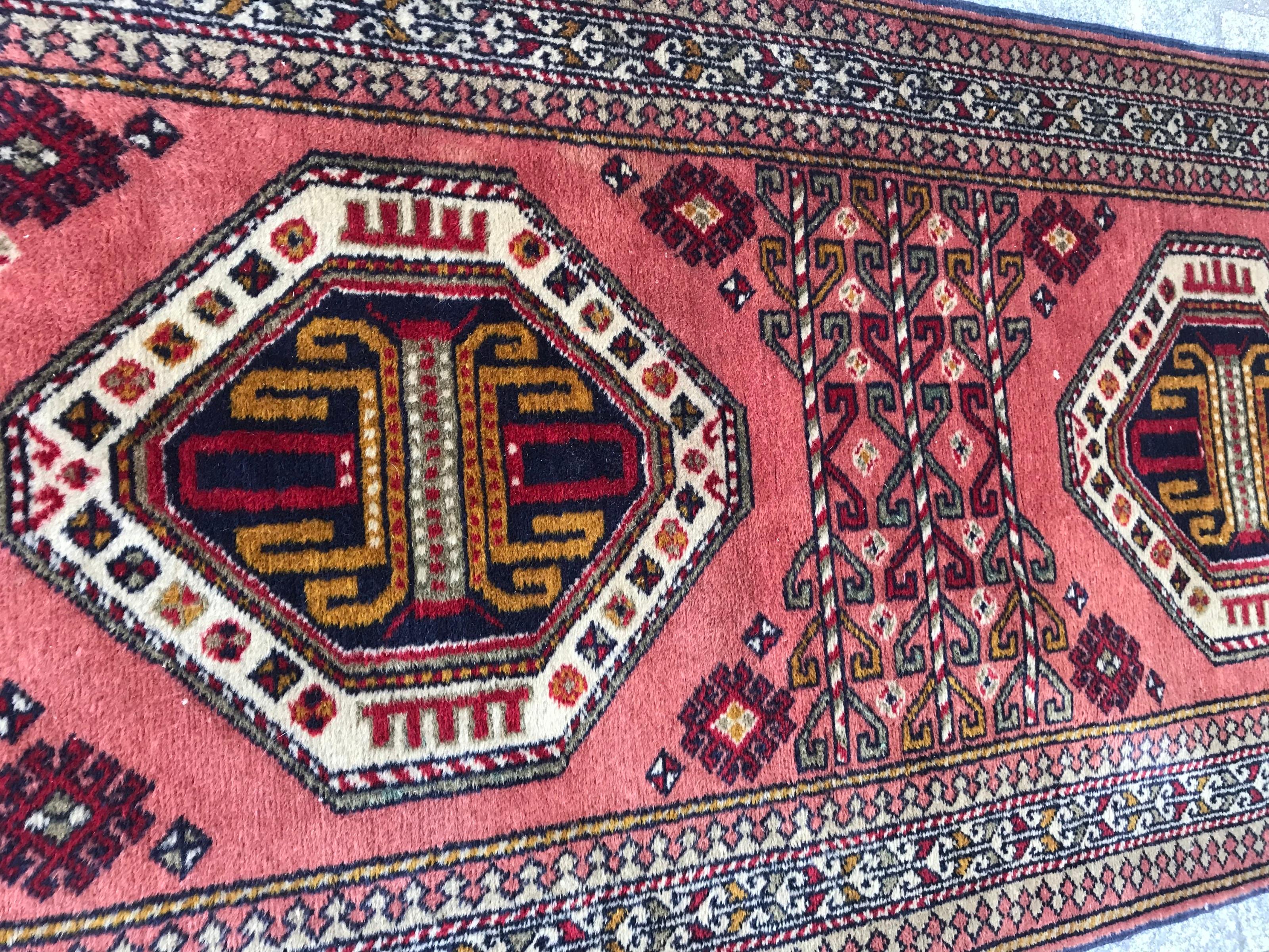 Bobyrug’s Nice Vintage Shirvan Caucasian Azerbaijan Runner im Angebot 1