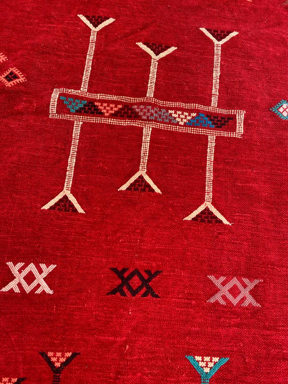 Bobyrug’s Nice Vintage Silk and Cotton Moroccan Kilim In Good Condition For Sale In Saint Ouen, FR