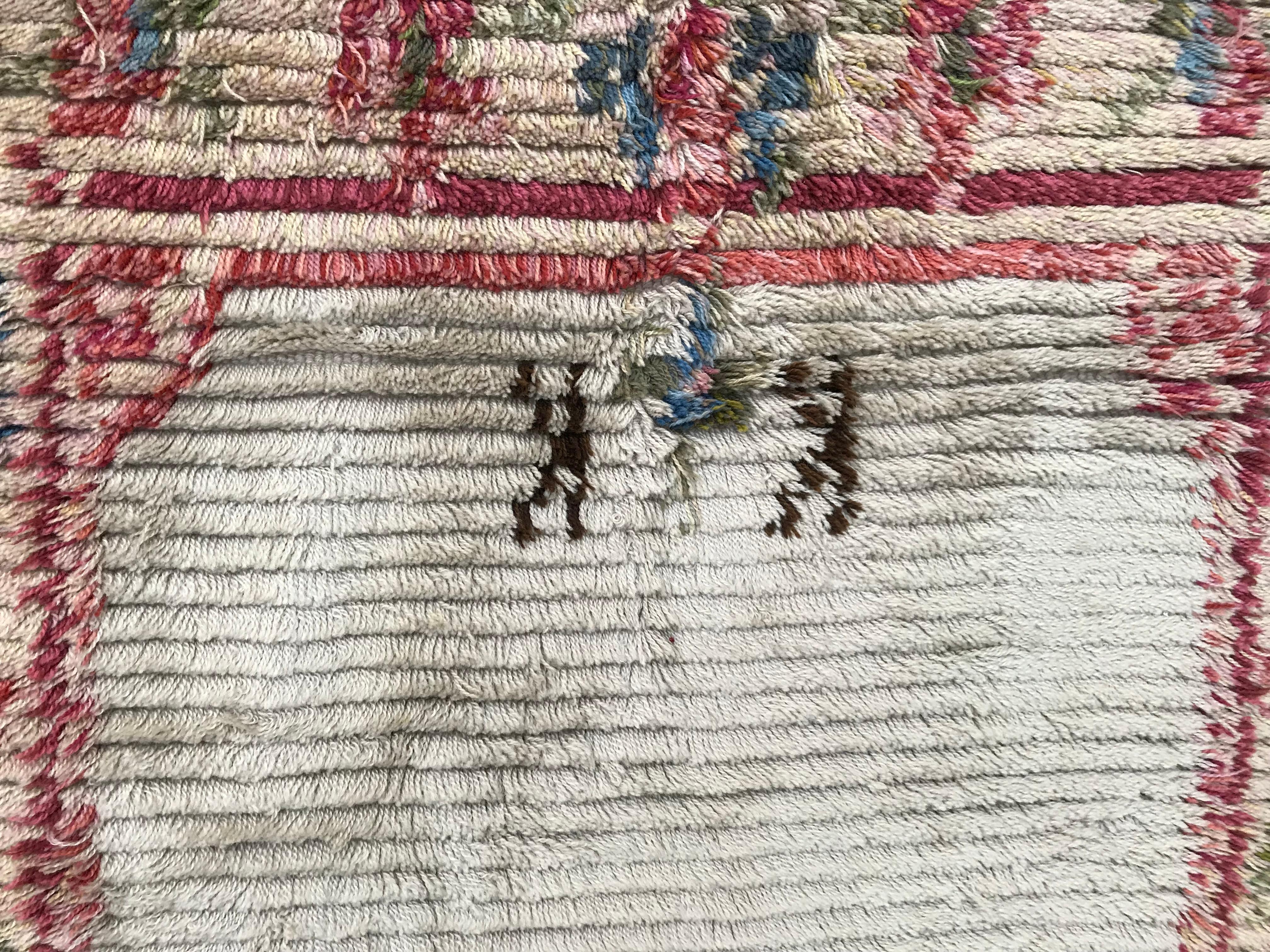 Very unusual and beautiful runner from Scandinavia, mid-20th century, with a design of a 18th century tapestries or carpets, entirely hand knotted with wool velvet on cotton foundation, in excellent conditions. Soft rug so can be used both as a