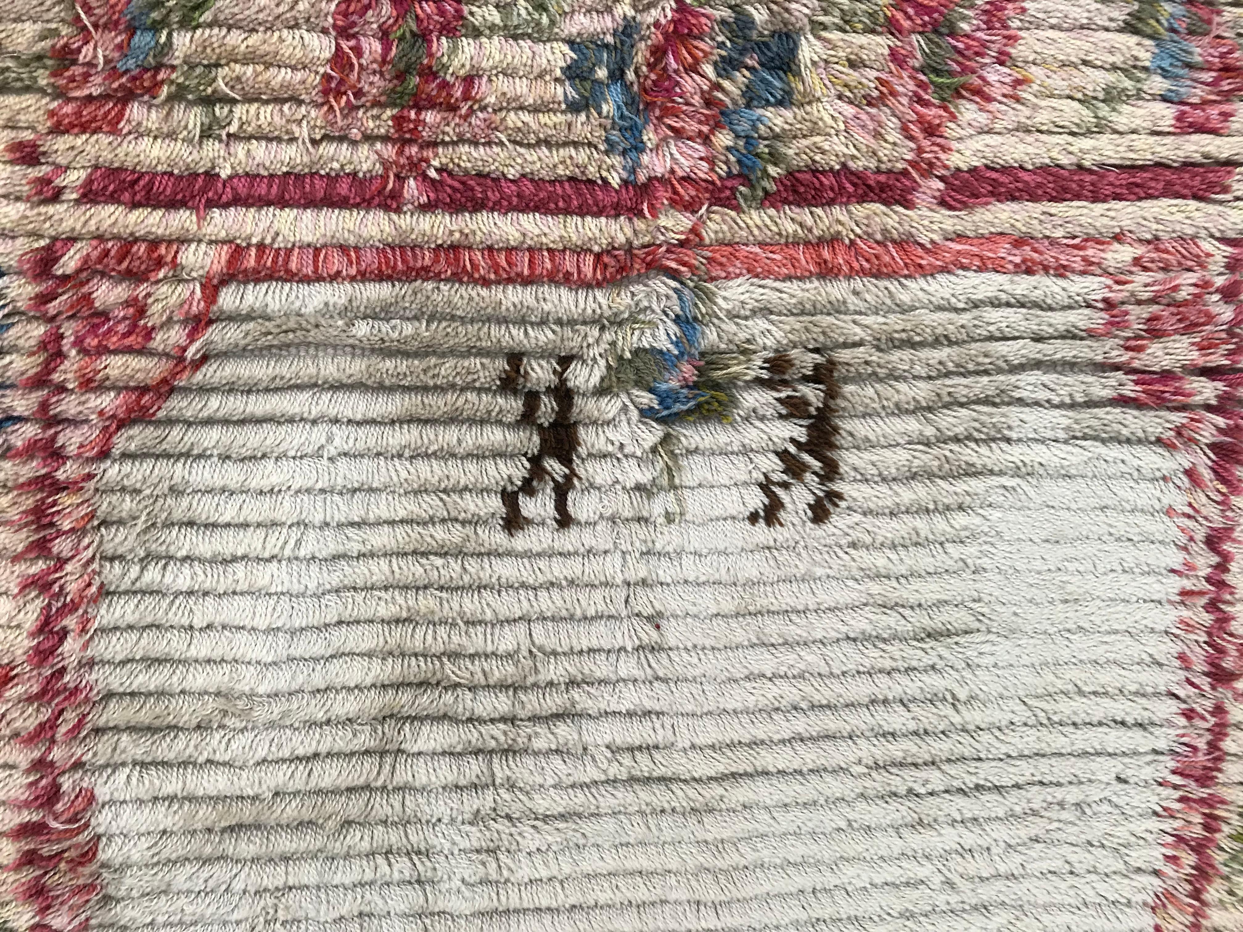 Extraordinary mid-20th-century Scandinavian runner, boasting a design reminiscent of 18th-century tapestries. Hand-knotted with wool velvet on a cotton foundation, this piece is in impeccable condition. Versatile as both a soft rug and a captivating