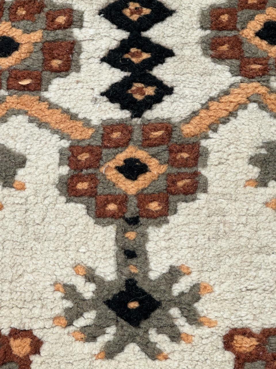 Bellissimo tappeto tribale tunisino vintage in vendita 4