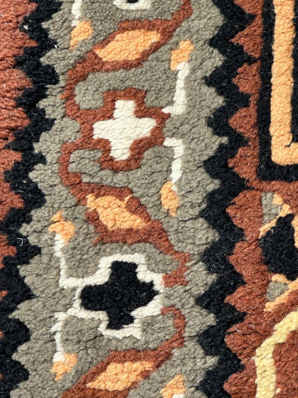 Bellissimo tappeto tribale tunisino vintage in vendita 6