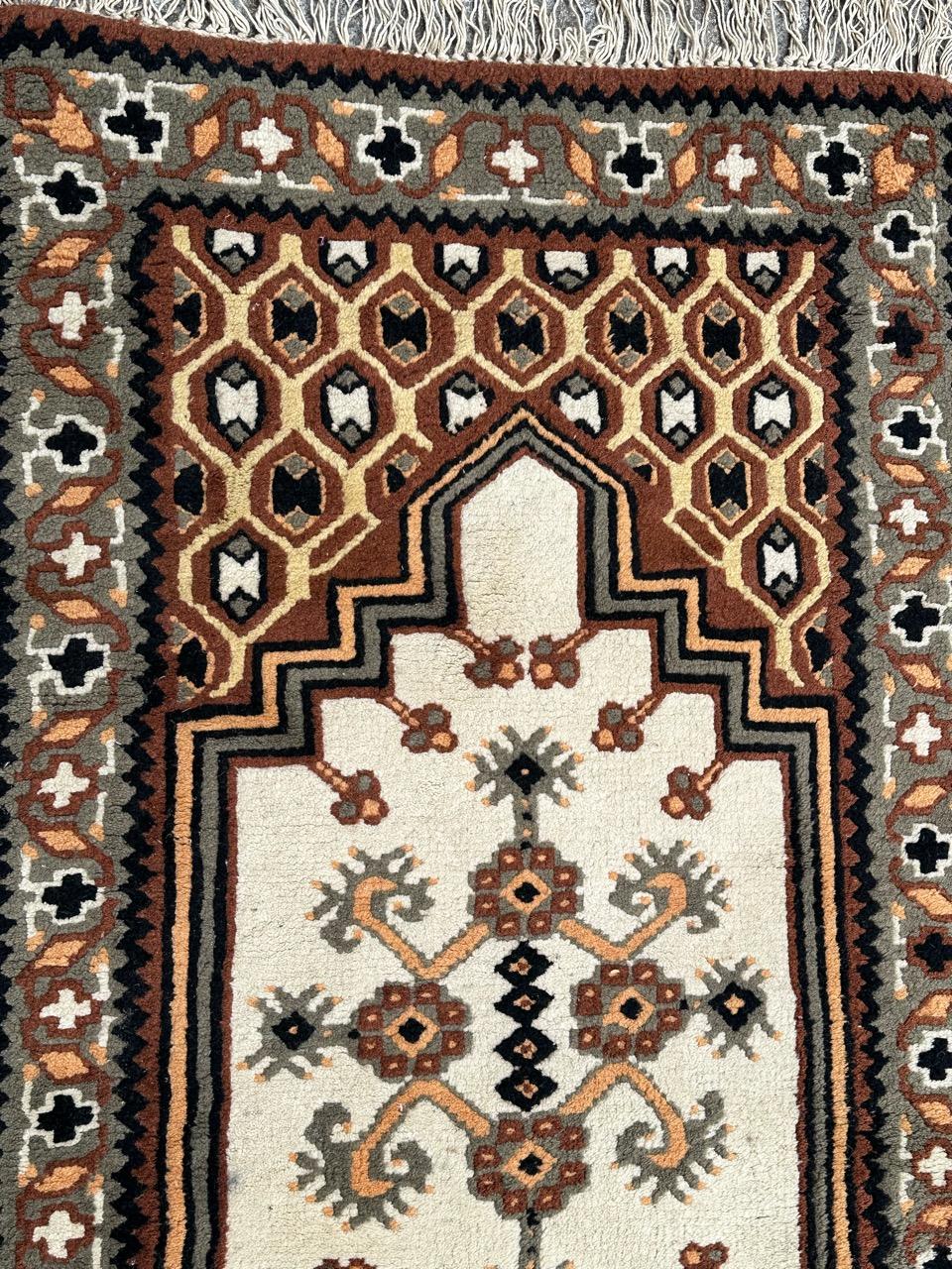 Tunisino Bellissimo tappeto tribale tunisino vintage in vendita