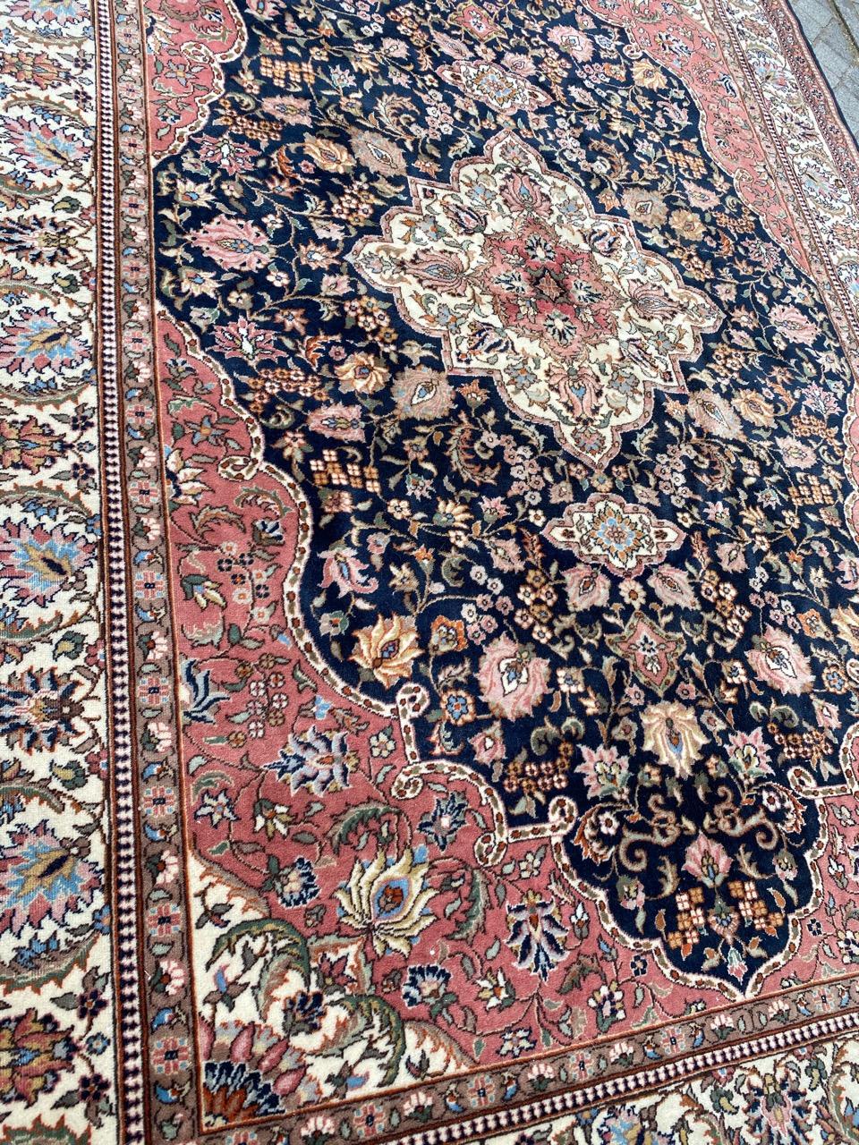 Schöner schöner türkischer Hereke Teppich im Vintage-Stil im Angebot 2