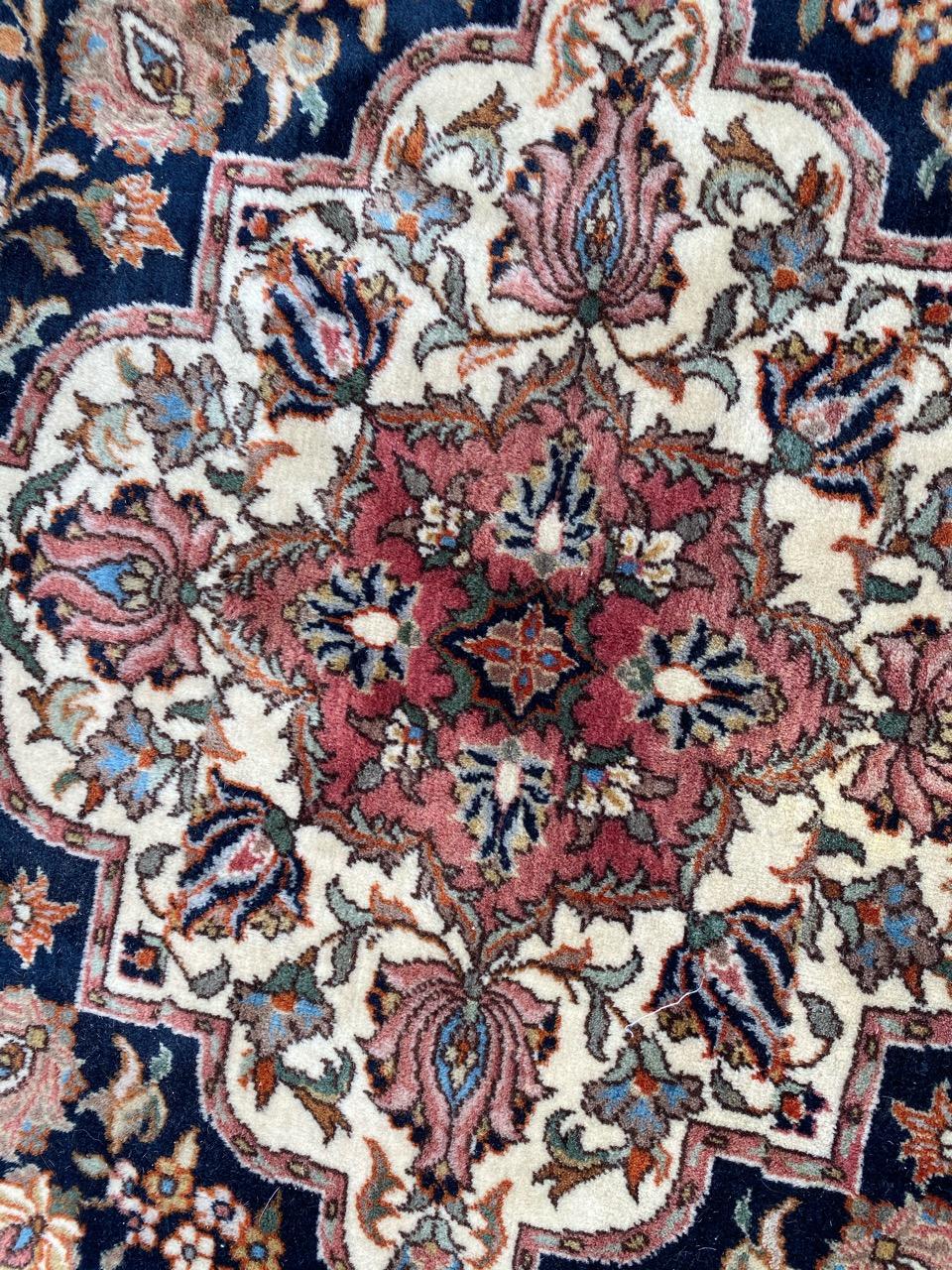 Schöner schöner türkischer Hereke Teppich im Vintage-Stil im Angebot 8