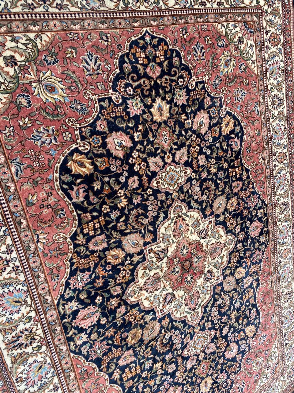 Schöner schöner türkischer Hereke Teppich im Vintage-Stil im Angebot 11