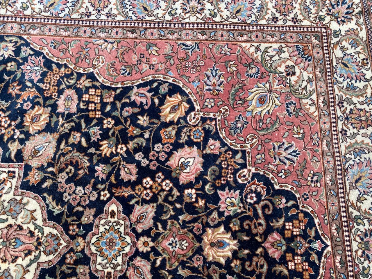 Schöner schöner türkischer Hereke Teppich im Vintage-Stil im Zustand „Gut“ im Angebot in Saint Ouen, FR