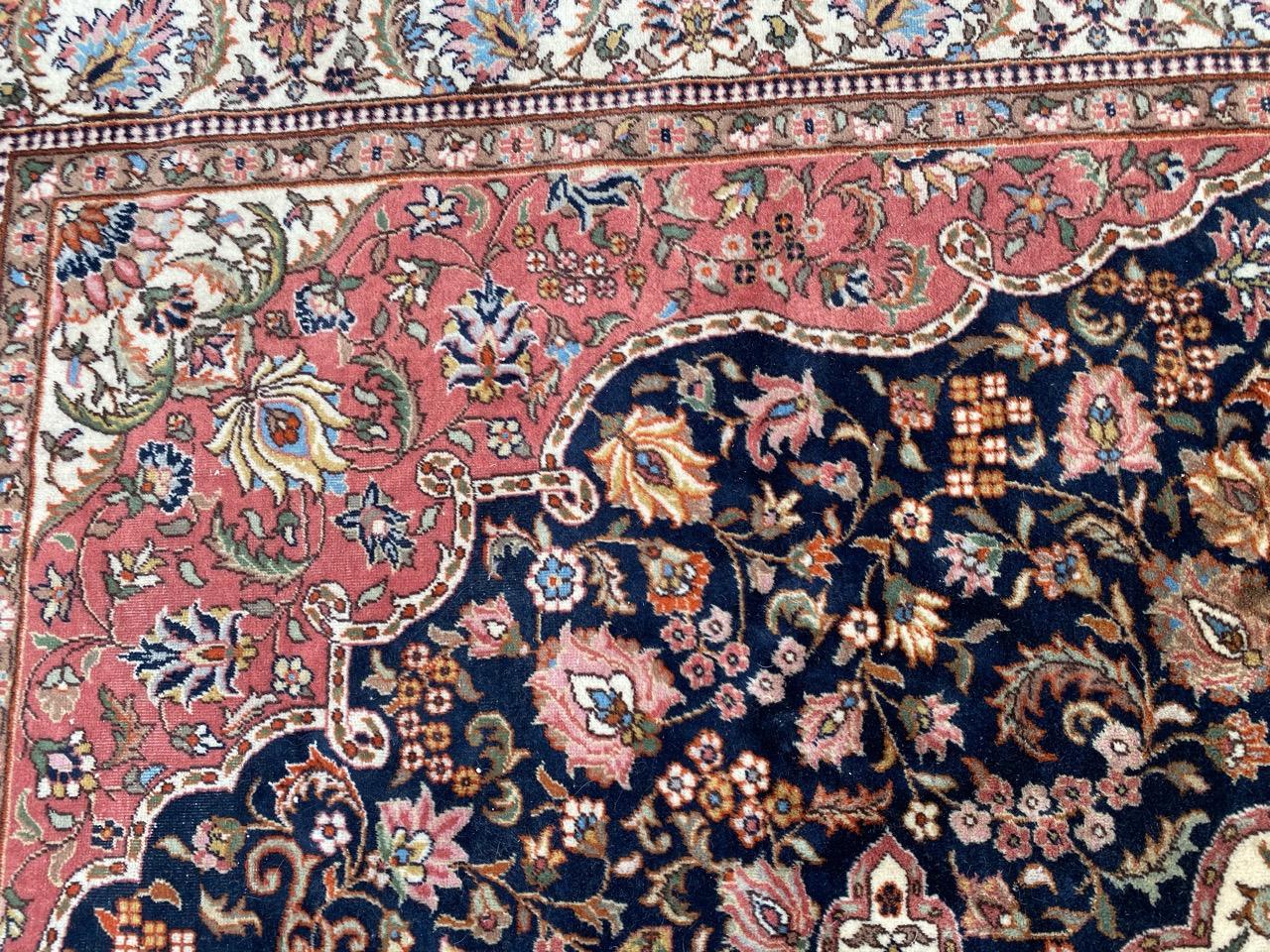 Schöner schöner türkischer Hereke Teppich im Vintage-Stil (20. Jahrhundert) im Angebot