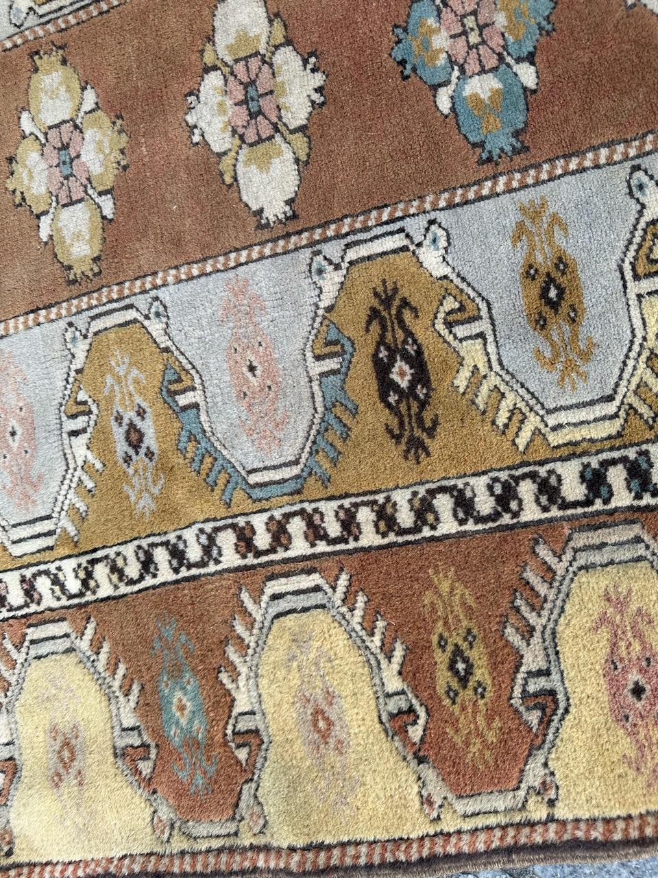 Il bel tappeto turco vintage di Bobyrug in vendita 4