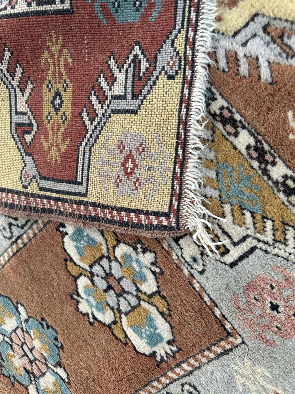 Il bel tappeto turco vintage di Bobyrug in vendita 9
