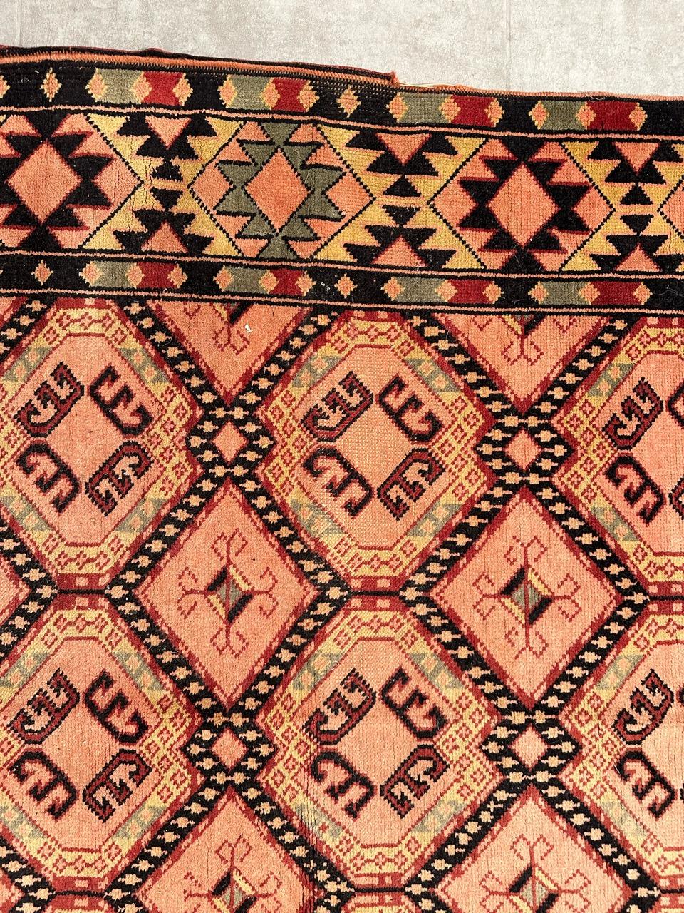 Bobyrug's Nice Vintage Türkischer Teppich (20. Jahrhundert) im Angebot