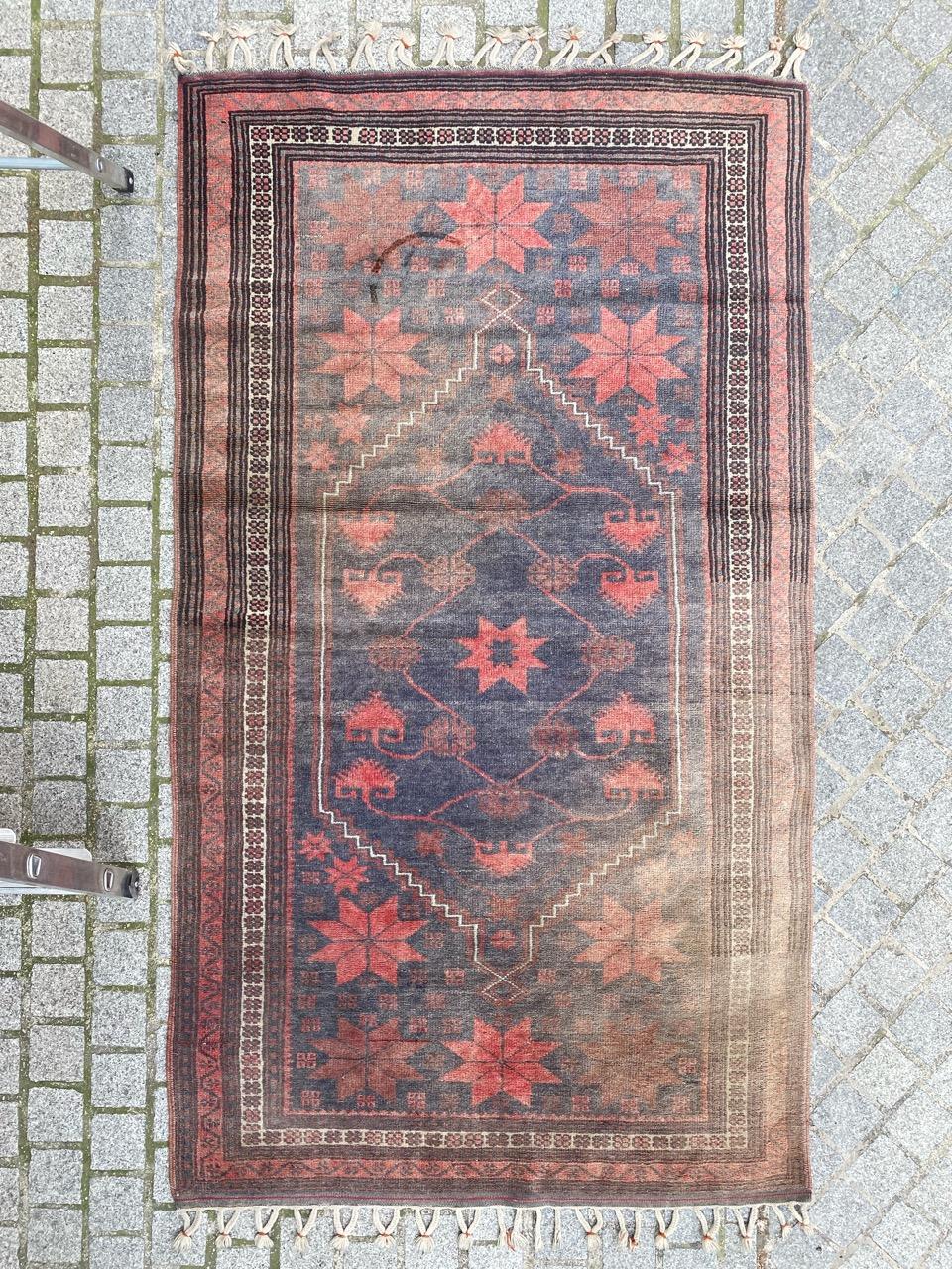Nice mid century Turkish Yagcibedir rug with beautiful design and faded colors, entirely hand knotted with wool velvet on wool foundation.

✨✨✨
