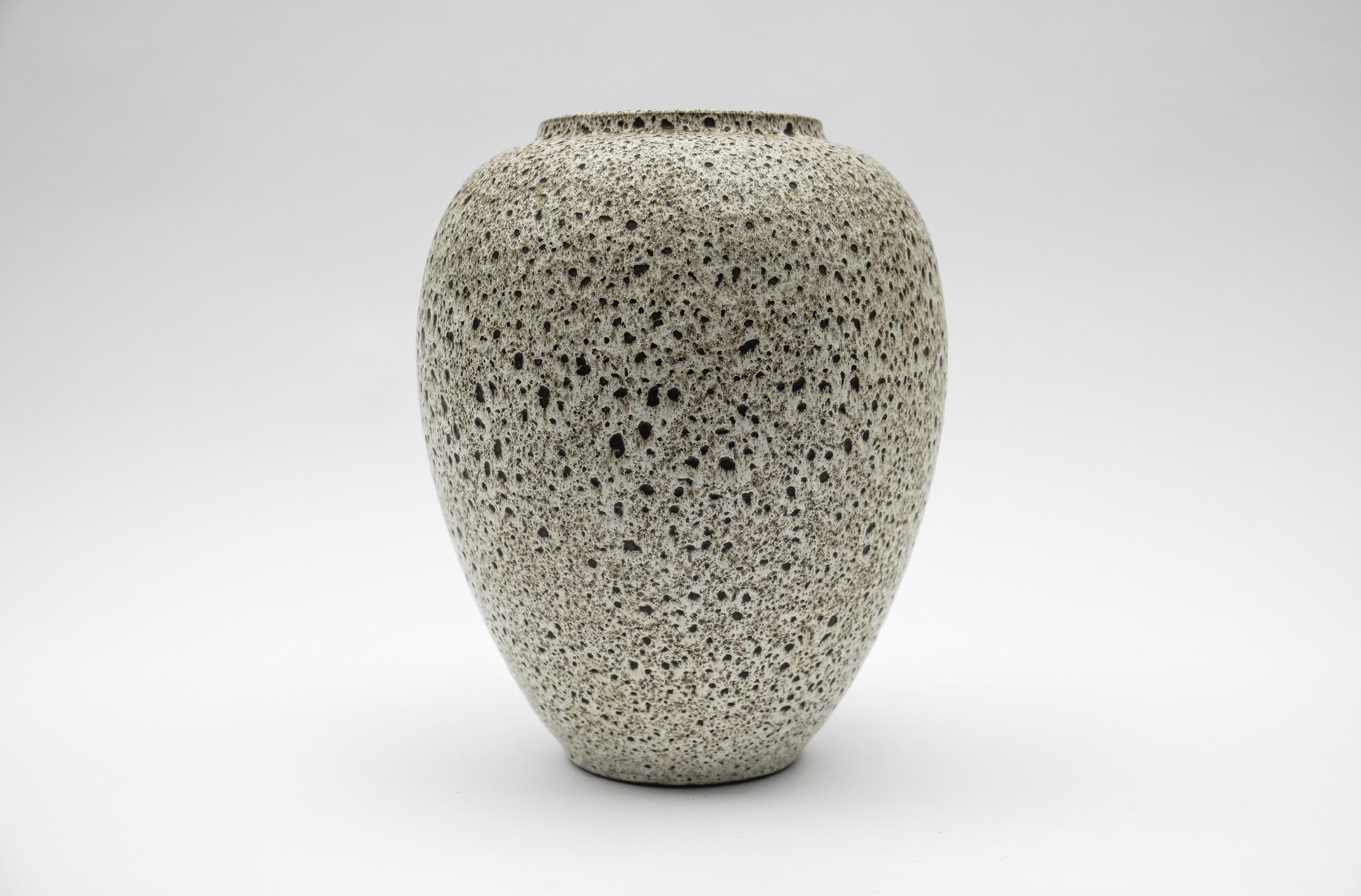 Mid-20th Century Nice White & Black Studio Ceramic Vase by Wilhelm & Elly Kuch, 1960s, Germany For Sale
