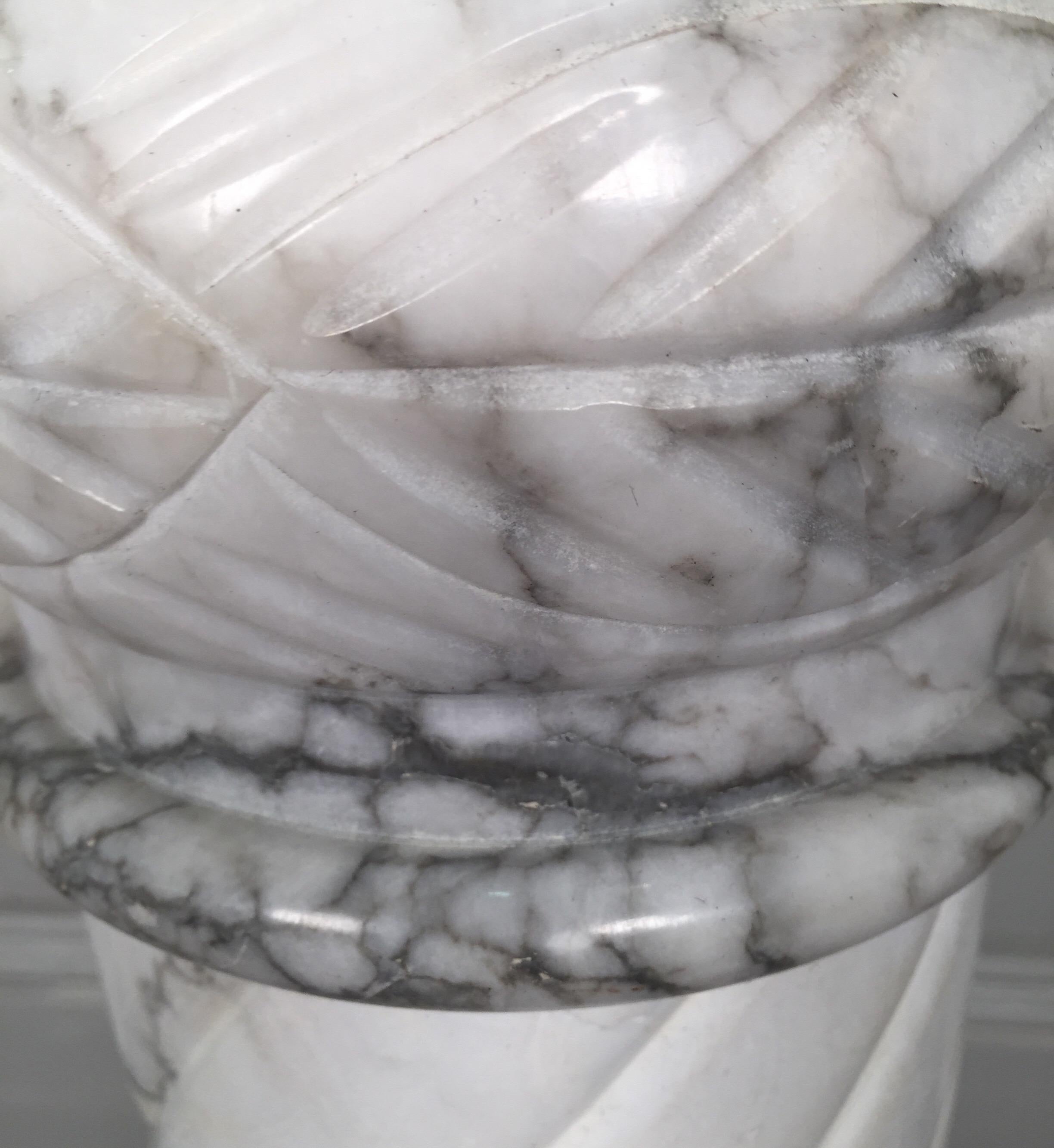 Nice White Italian Marble Pedestal Made in Italy, circa 1910-1920 3