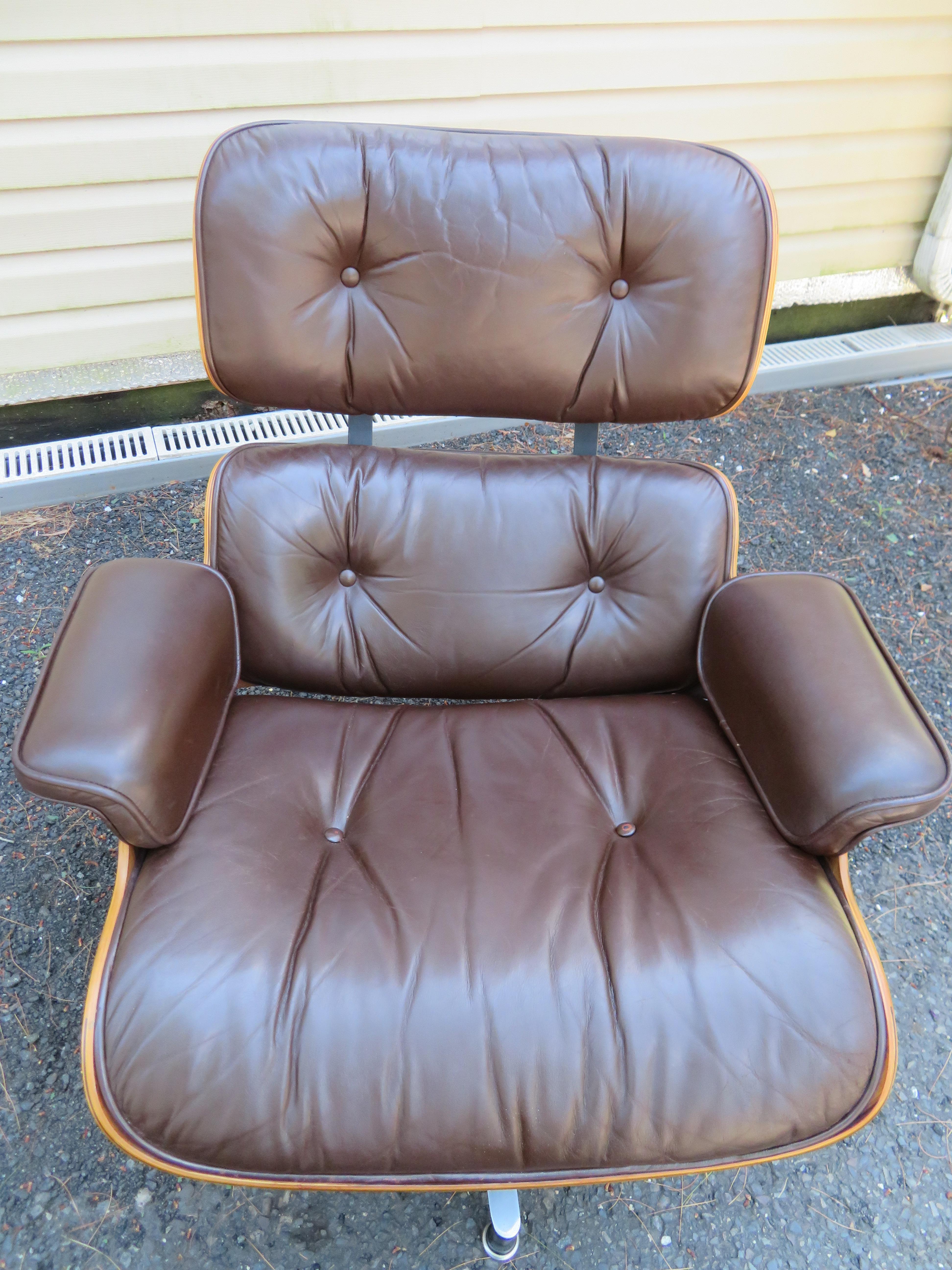 Nicely Grained Eames Herman Miller Rosewood 670 671 Lounge Chair Ottoman Brown 6