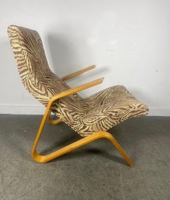 Nicely restored Eero Saarinen for Knoll Grasshopper Lounge Chair
