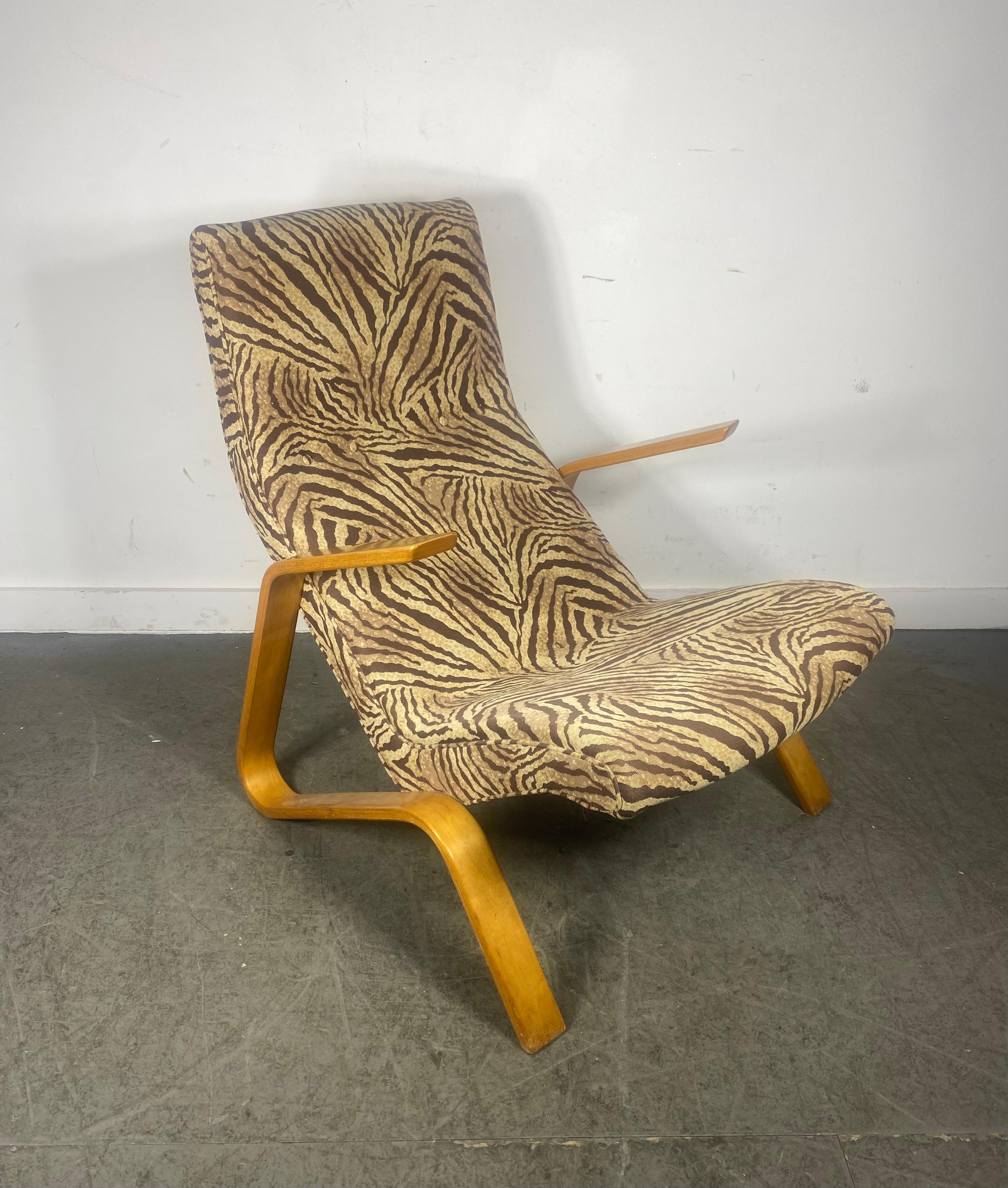 Nicely restored Eero Saarinen for Knoll Grasshopper Lounge Chair For Sale 2