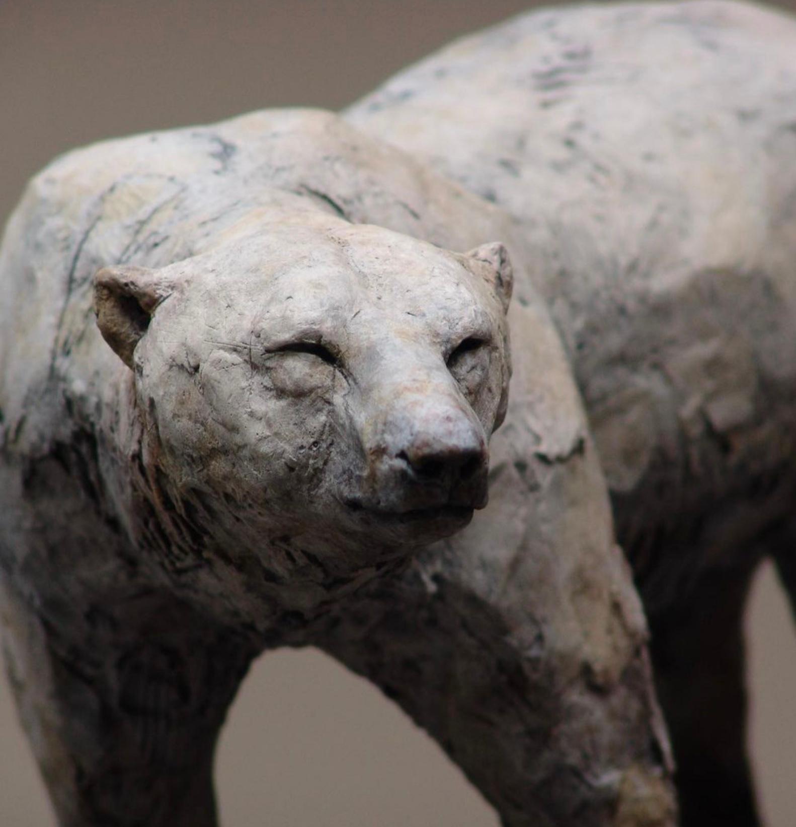 Nichola Theakston (1967) has established herself as one of the UK’s foremost contemporary sculptors working within the animal genre. 

With the ''Arctic Bear'' Nichola shows how exquisite she can capture the feelings and expressions in an animal.