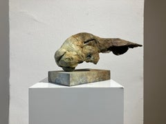 Elysian Hare'', Zeitgenössische Bronze-Skulptur Hasenporträt Beige Grau