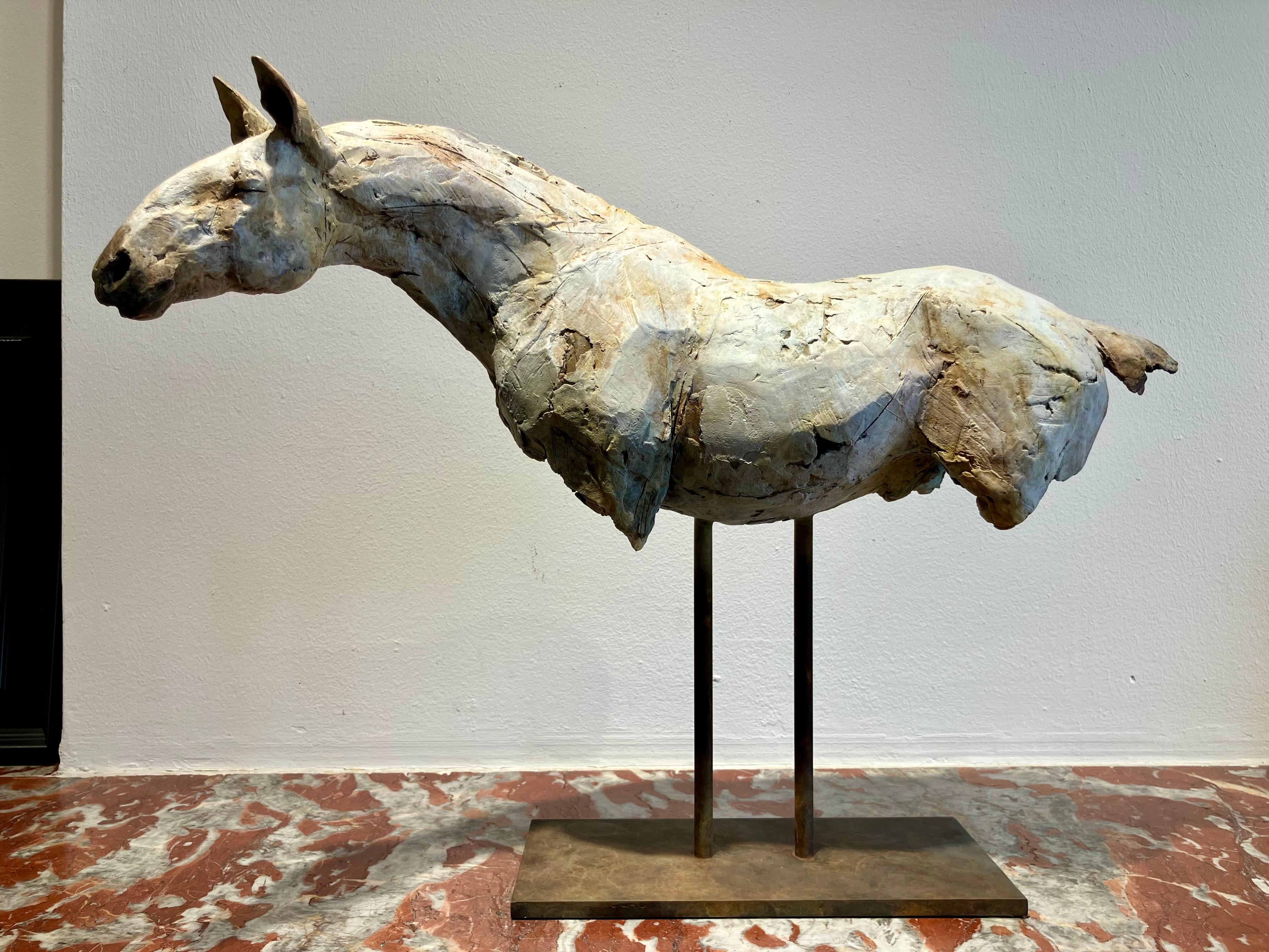 ''Repos avec les Anciens'', Sculpture contemporaine en bronze Portrait d'un cheval en vente 3