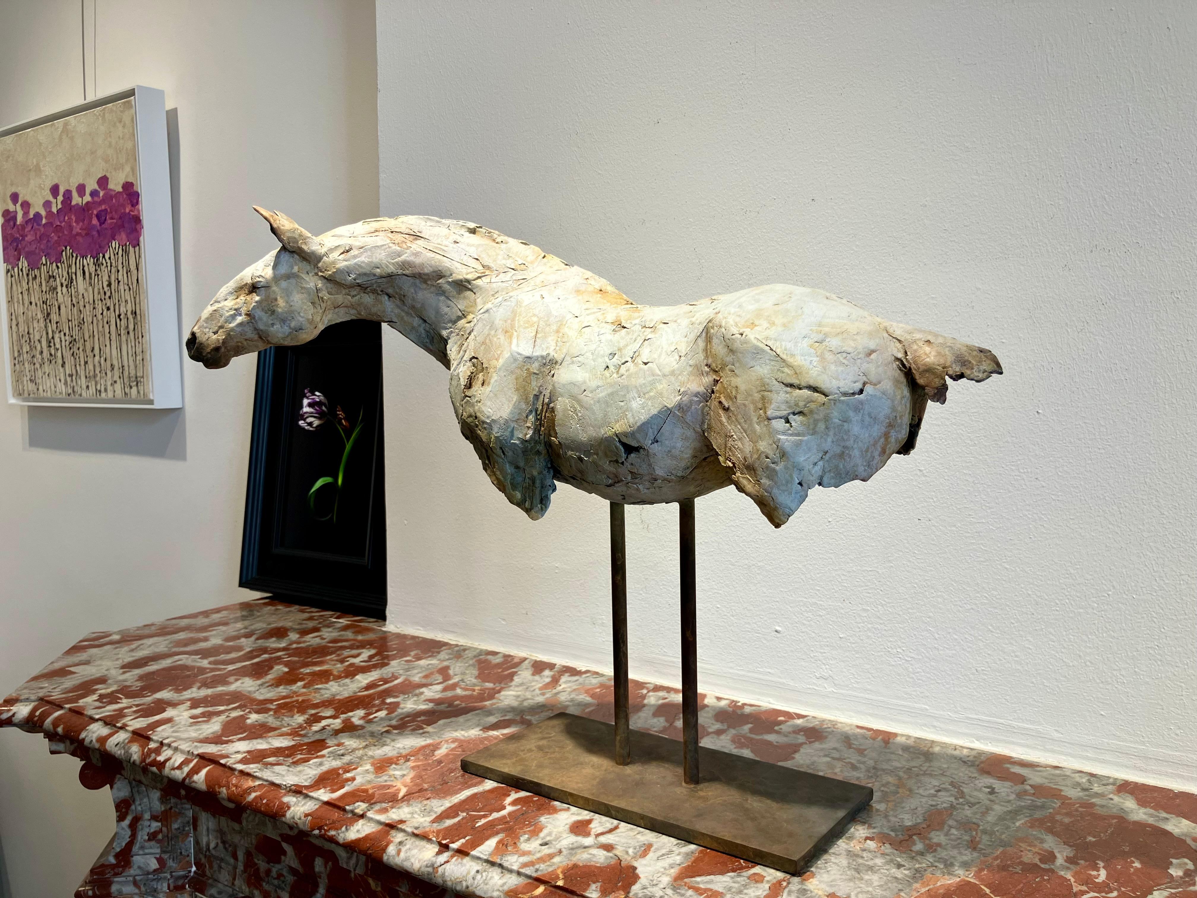 ''Repos avec les Anciens'', Sculpture contemporaine en bronze Portrait d'un cheval en vente 5
