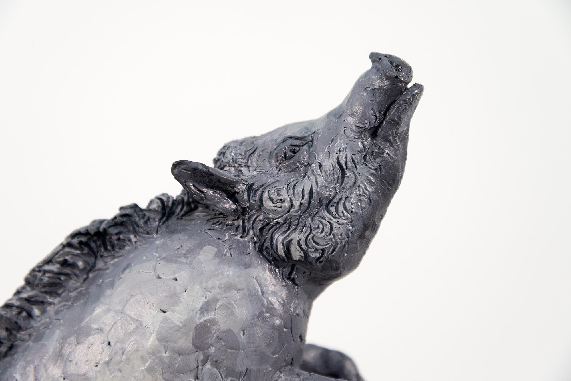 Jabalí 2/8 - pequeño, gris, azul, figurativo, animal, resina de moldeo, escultura de sobremesa en venta 1