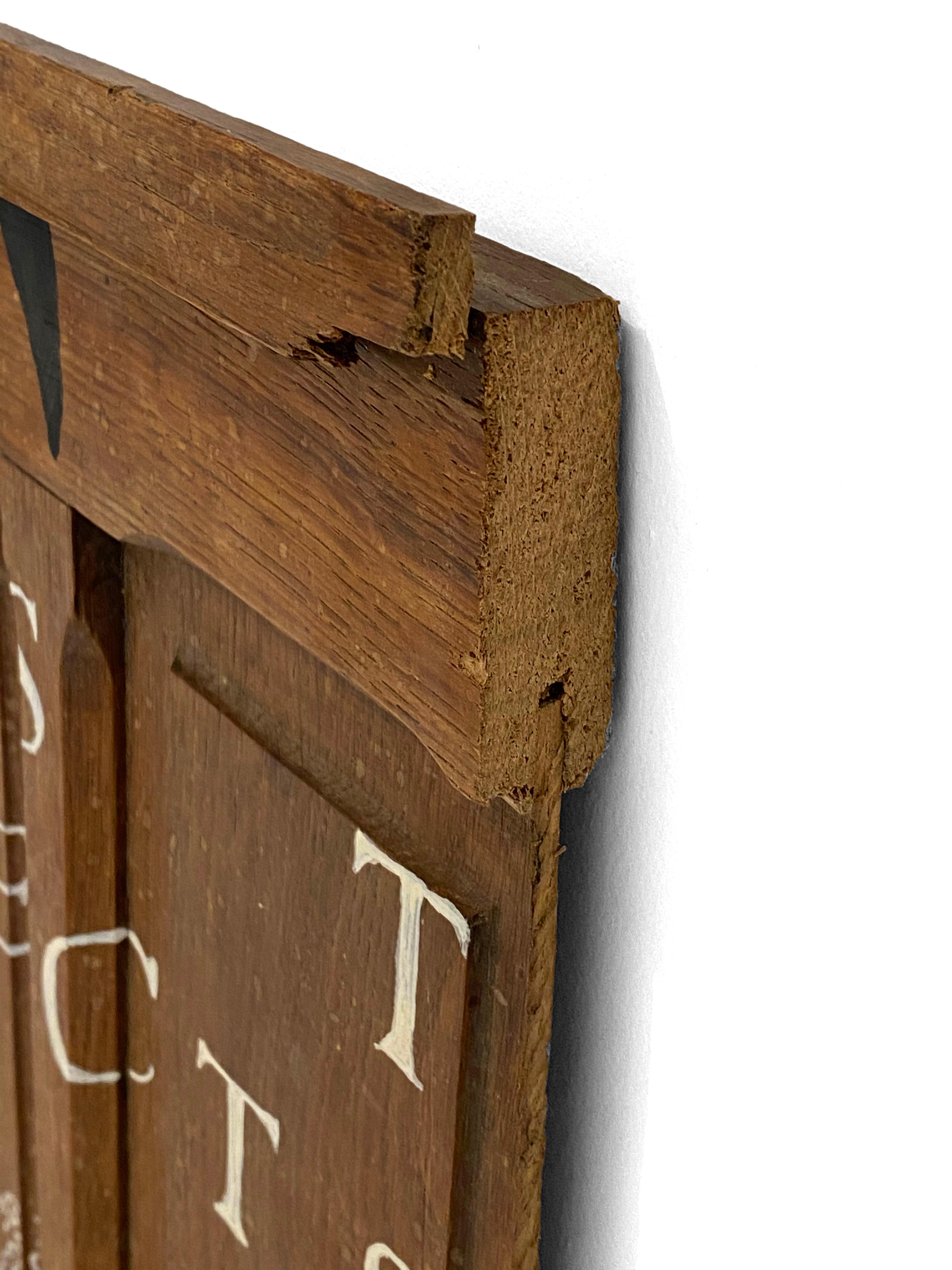 « Les derniers respects » (abstraite, graphique, texte, type, durable, porte en bois ancien) en vente 3