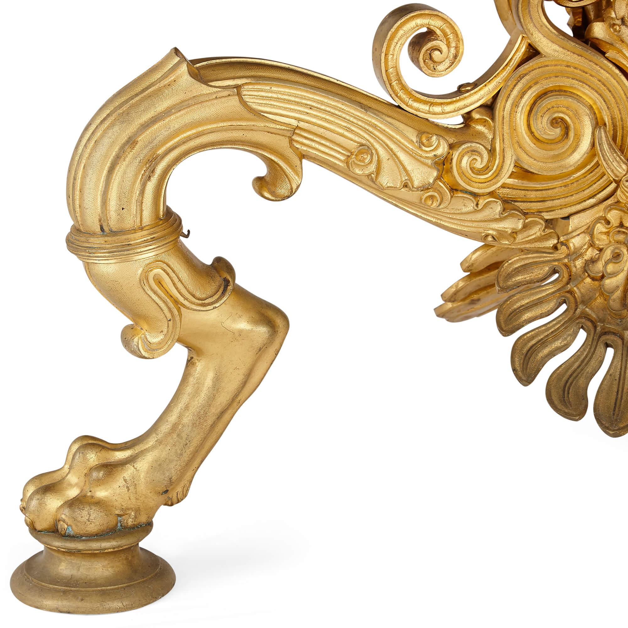 Doré Table d'appoint russe d'époque Napoléon Ier en malachite avec base en bronze doré en vente