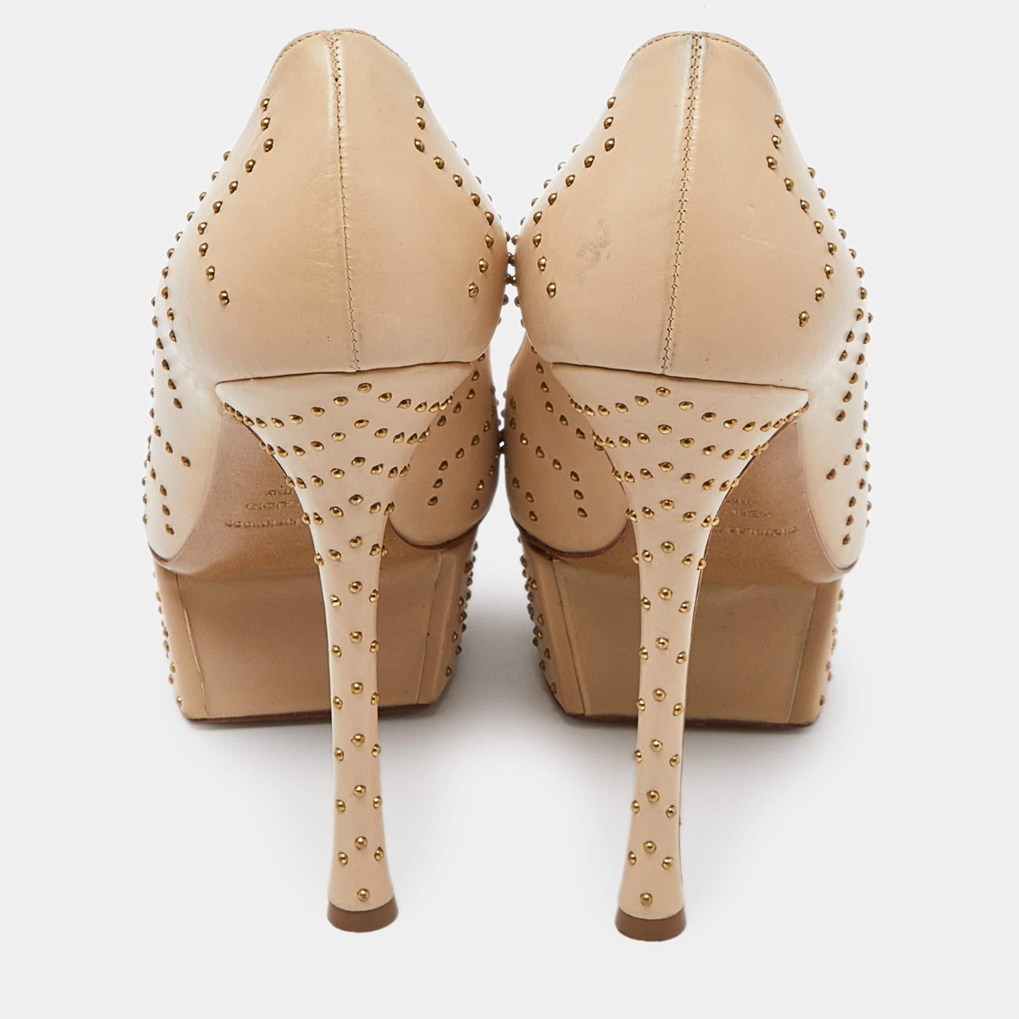 Nicholas Kirkwood escarpins à plateforme cloutés beige taille 37,5 Pour femmes en vente