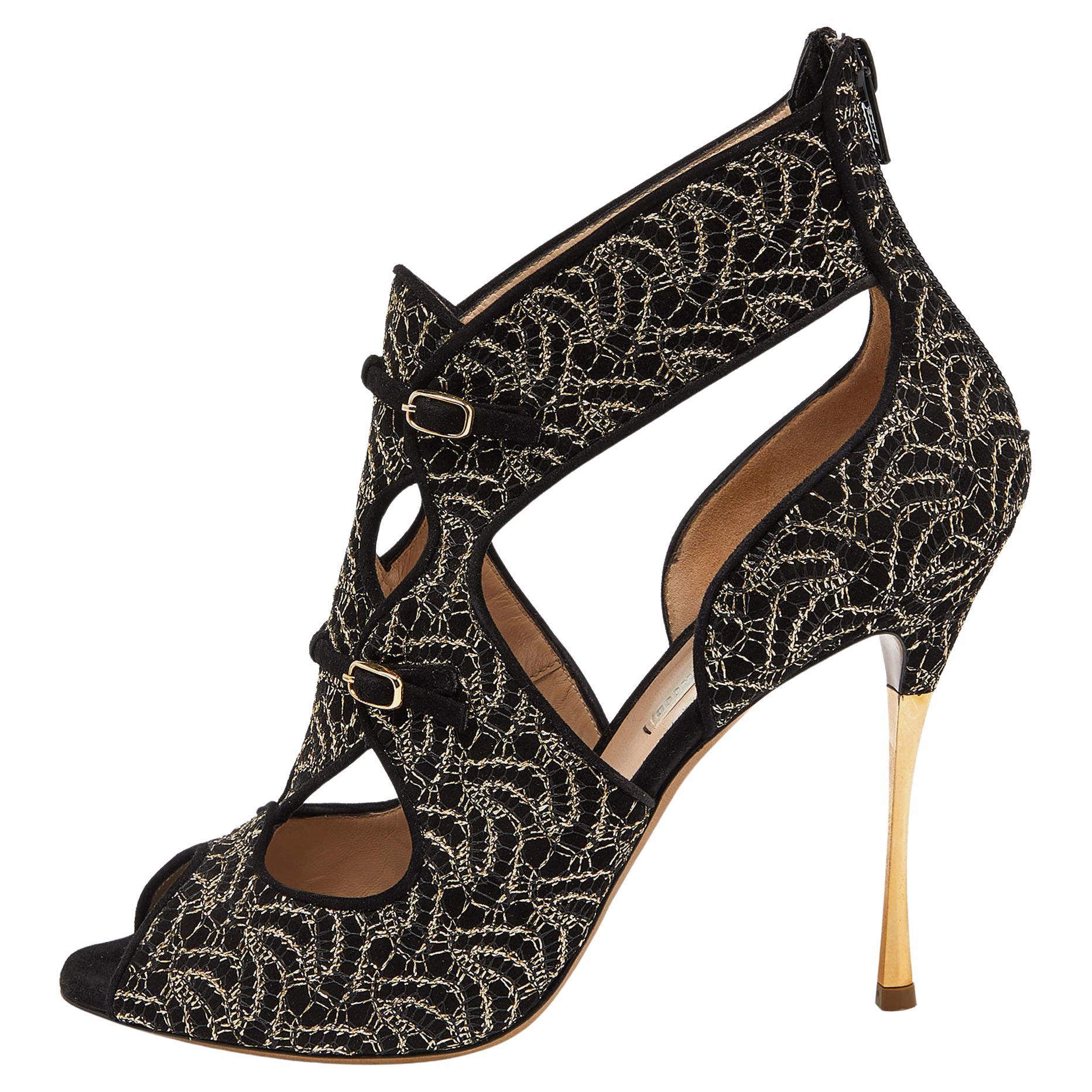 Nicholas Kirkwood Black/Gold Embroidered Suede Cut Out Sandals Size 41 For Sale