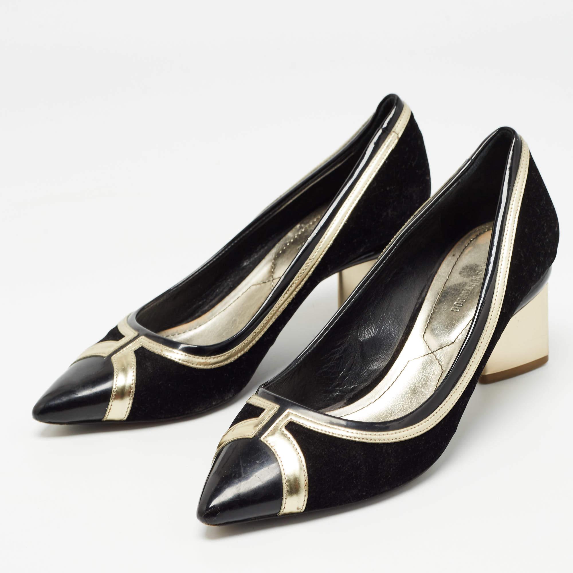 Wonderfully crafted shoes added with notable elements to fit well and pair perfectly with all your plans. Make these designer pumps yours today!