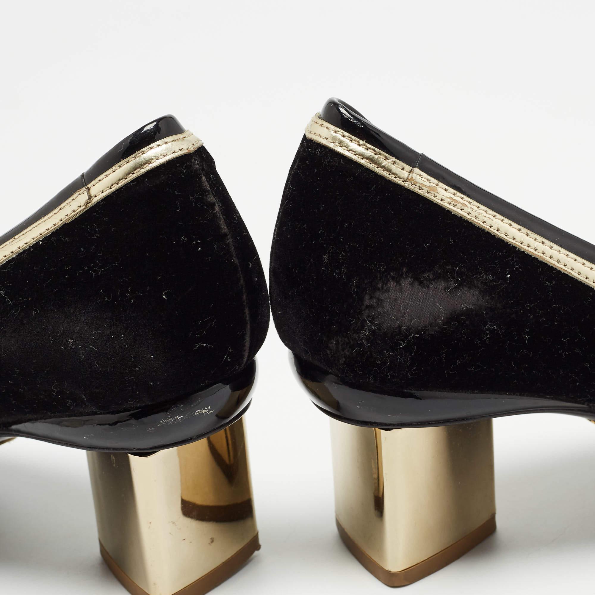 Nicholas Kirkwood Black/Gold Suede and Leather Pointed Toe Pumps Size 37 For Sale 4