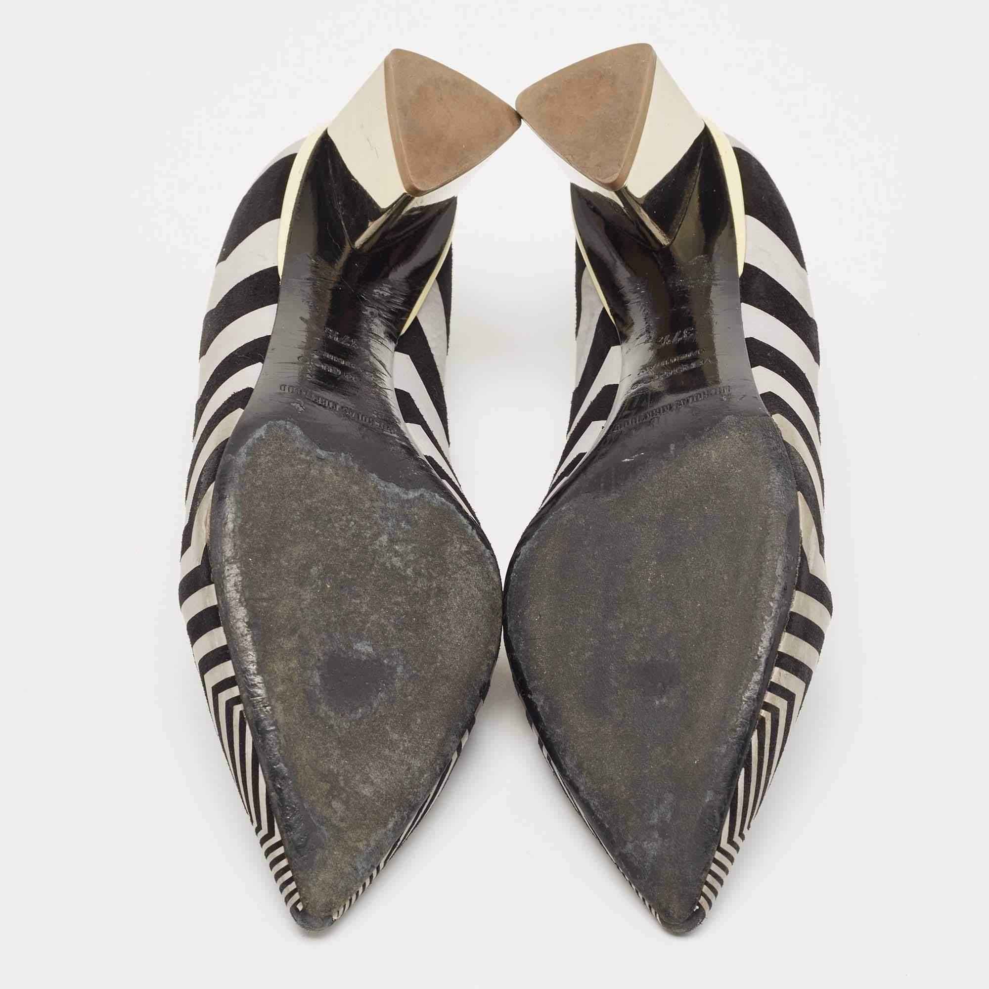 Nicholas Kirkwood Black/Grey Zigzag Print Suede Pumps Size 37.5 For Sale 2