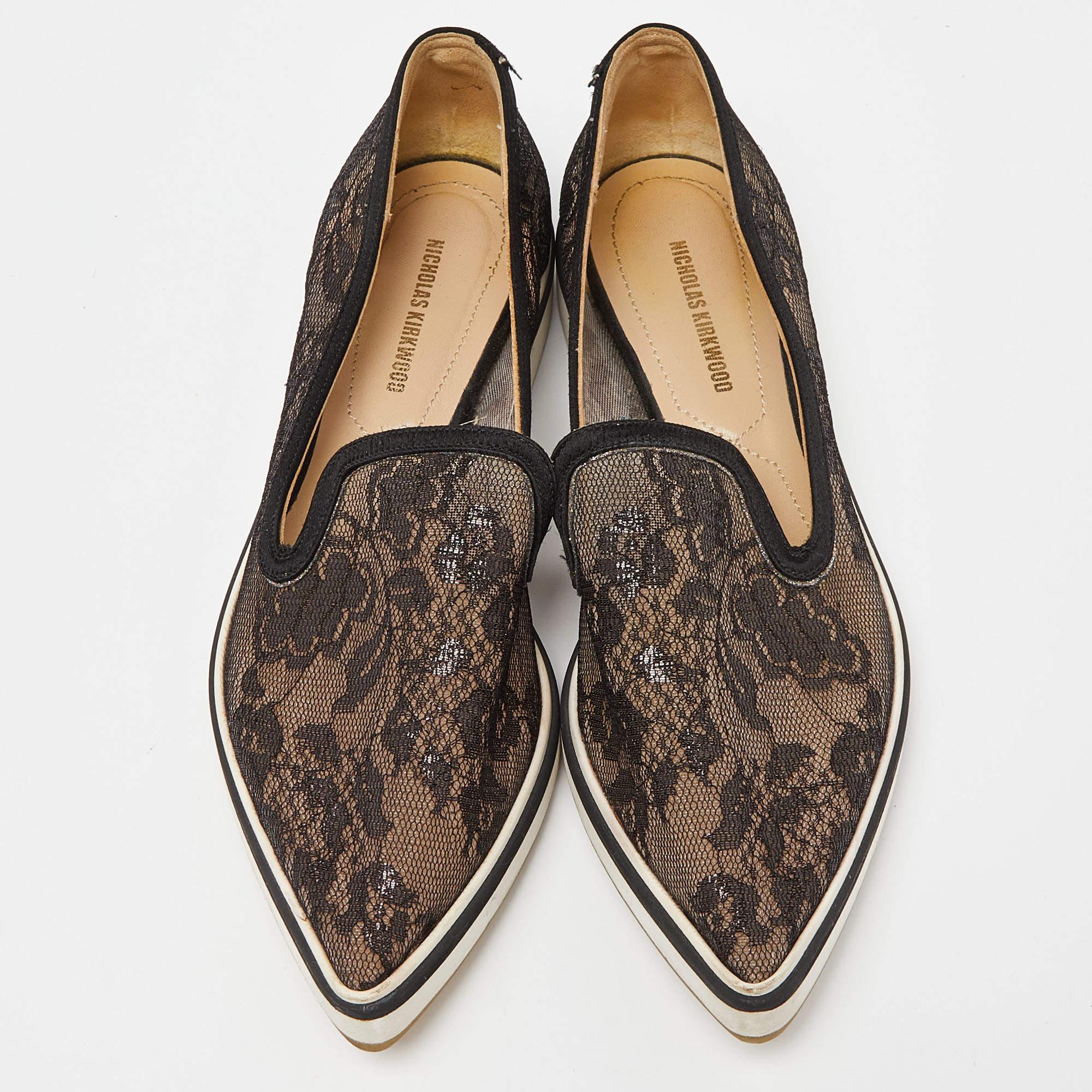 Nicholas Kirkwood Zapatilla de fumar con puntera afilada de encaje y malla negra Alona Talla 36.5 Negro en venta