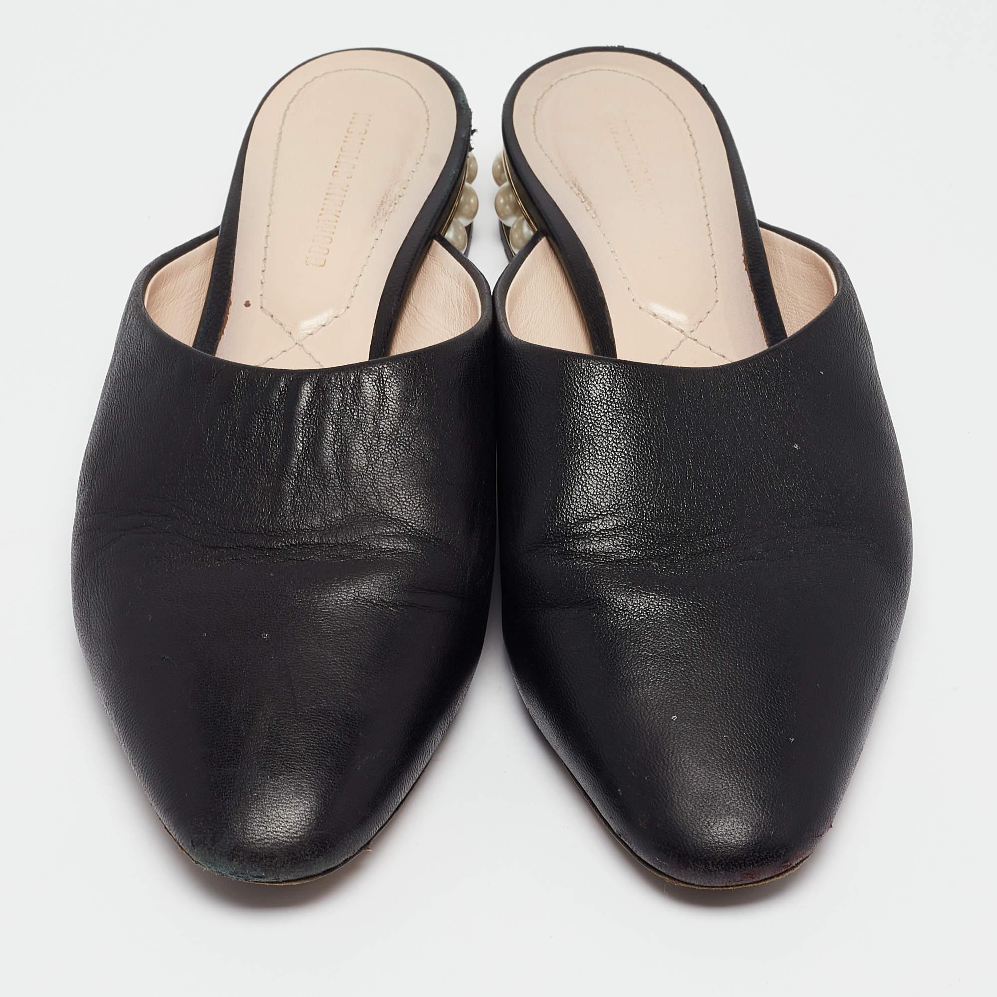 Nicholas Kirkwood Black Leather Casati Flat Mules Size 36 In Fair Condition For Sale In Dubai, Al Qouz 2