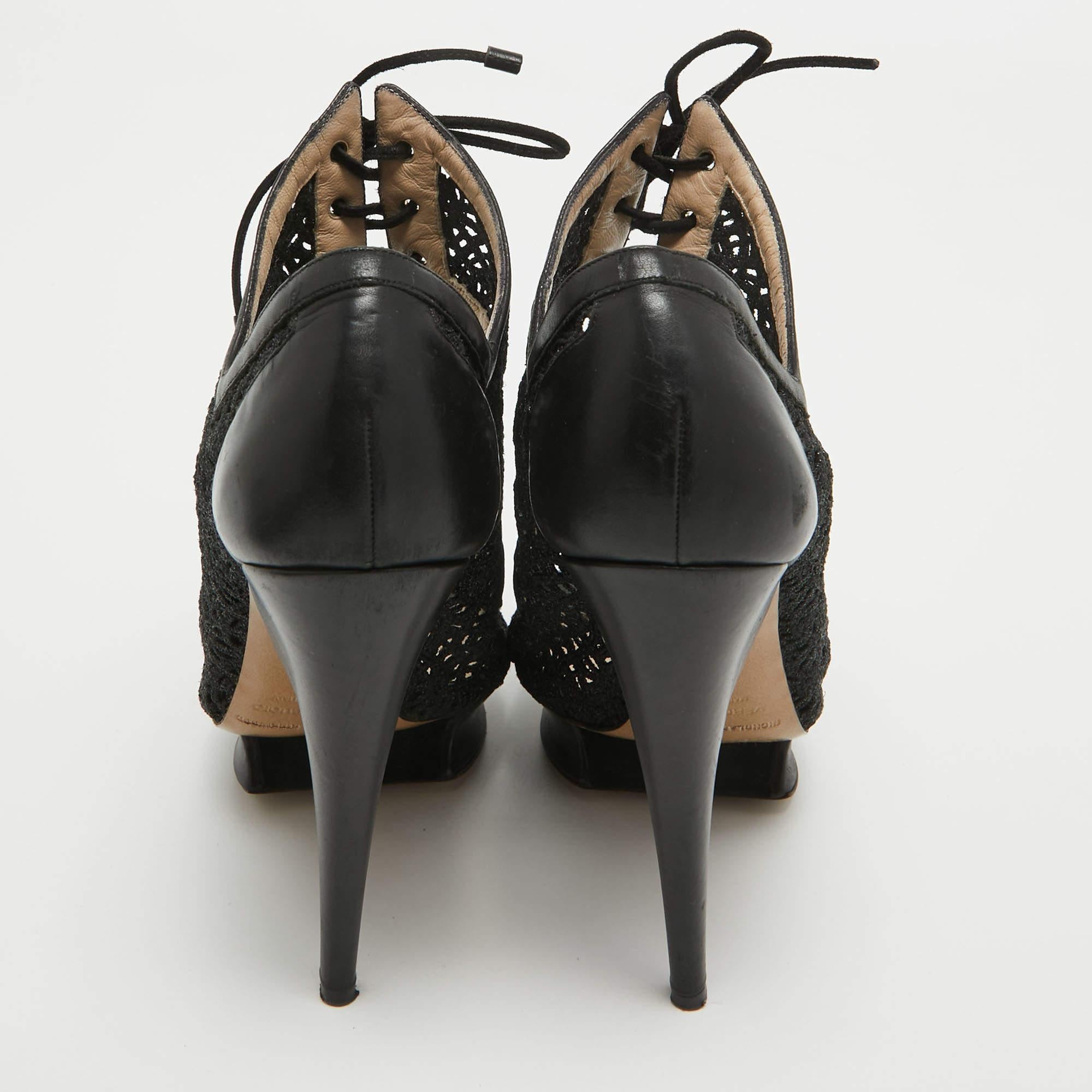 Nicholas Kirkwood Black Mesh and Leather Cutout Lace Up Booties Size 36 For Sale 1
