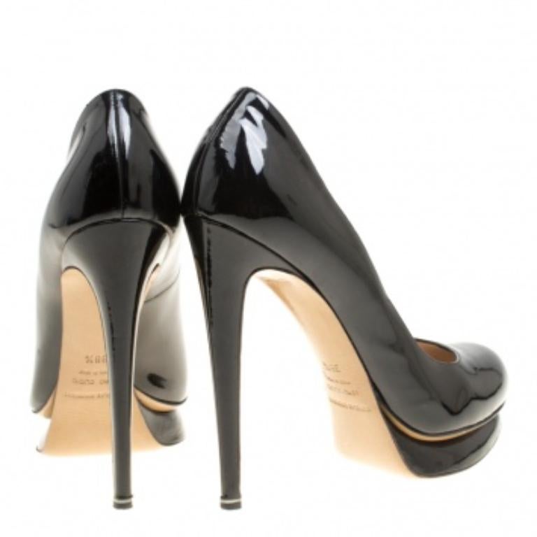 Nicholas Kirkwood Bombas de plataforma de charol negro Talla 38.5 en venta 1