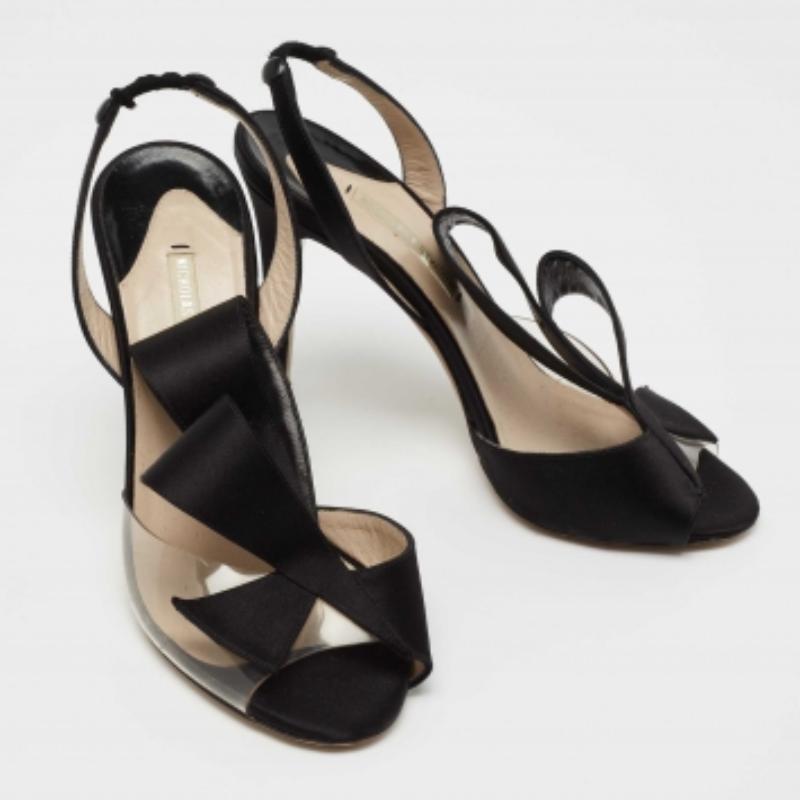 Noir Nicholas Kirkwood Sandales à lanières de satin noir Taille 35 en vente