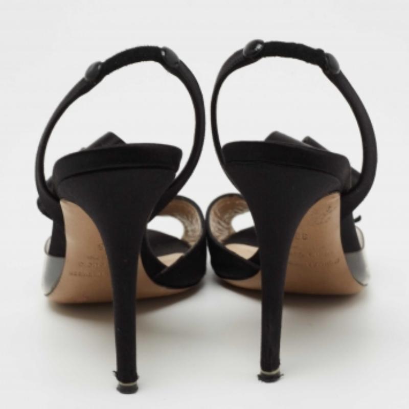 Nicholas Kirkwood Sandales à lanières de satin noir Taille 35 Pour femmes en vente
