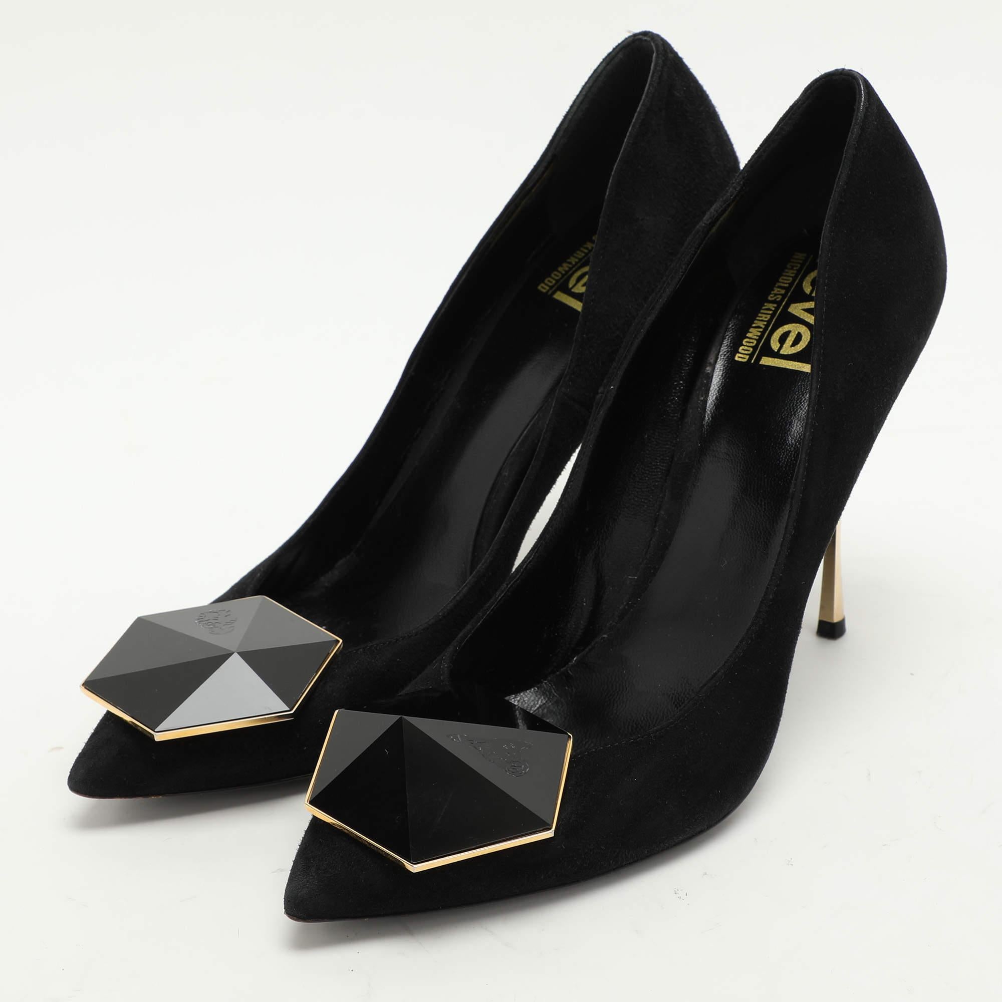 Make a chic style statement with these designer pumps. They showcase sturdy heels and durable soles  perfect for your fashionable outings
