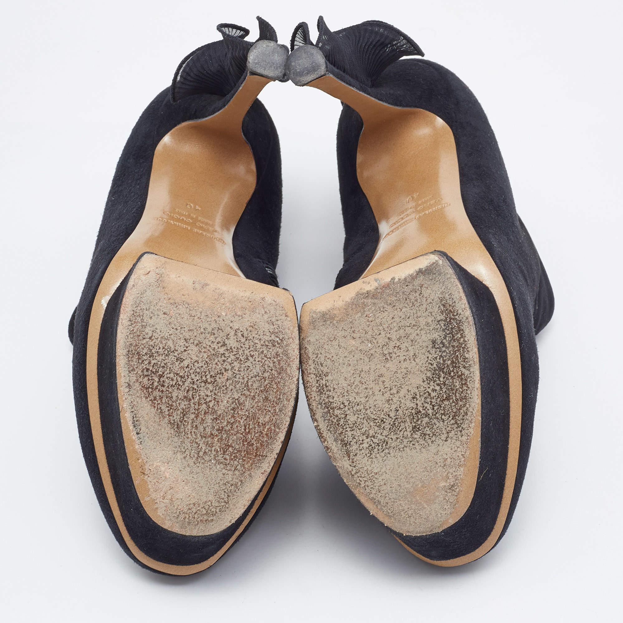 Nicholas Kirkwood Black Suede Ruffle Trimmed Platform Pumps Size 40 For Sale 2