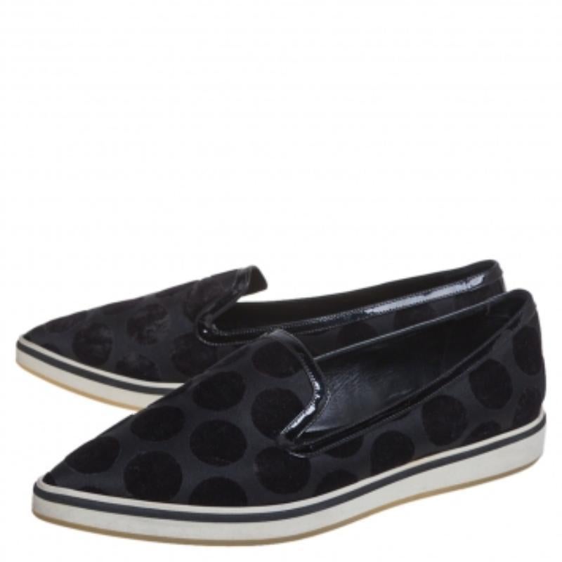 Nicholas Kirkwood Black Velvet And Patent Leather Pointed Toe Flats Size 36 For Sale 3