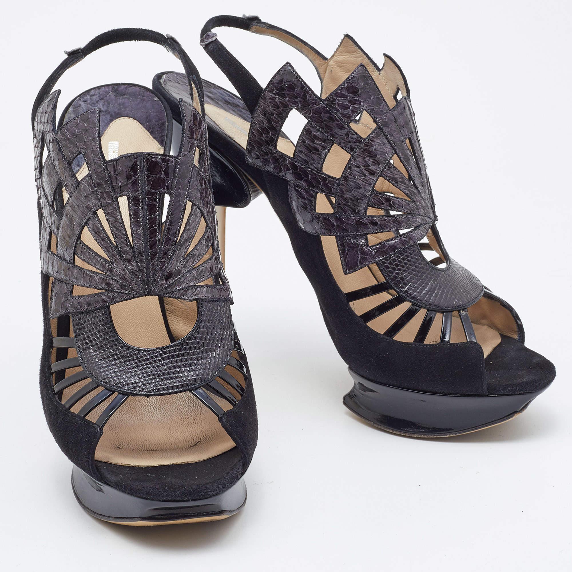 Women's Nicholas Kirkwood Black Watersnake Leather and Suede Slingback Sandals Size 39 For Sale