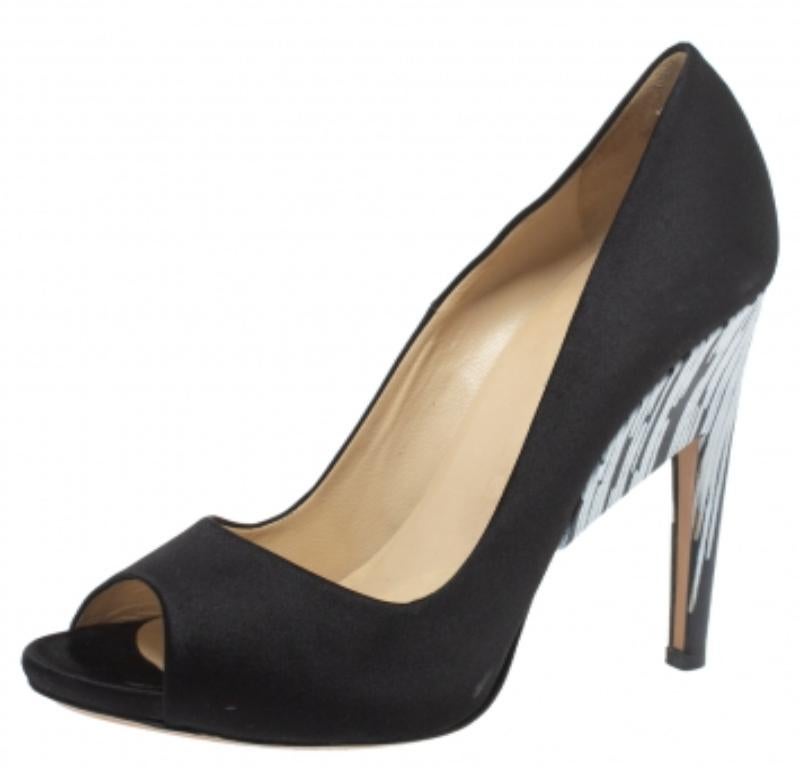 Women's Nicholas Kirkwood Black/White Satin Peep Toe Pumps Size 39 For Sale