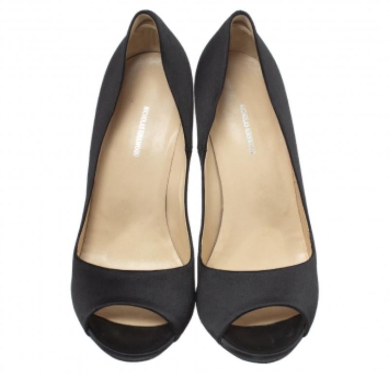 Nicholas Kirkwood Black/White Satin Peep Toe Pumps Size 39 For Sale 3
